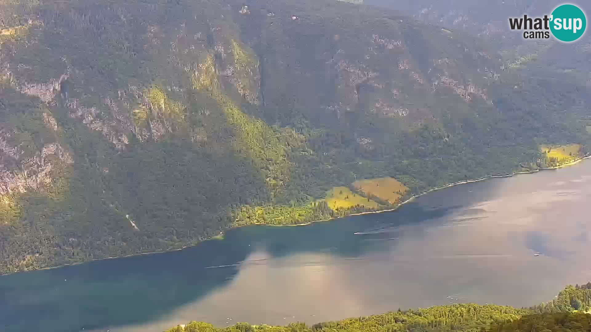 Web kamera Bohinjsko jezero i Triglav – pogled sa skijališta Vogel