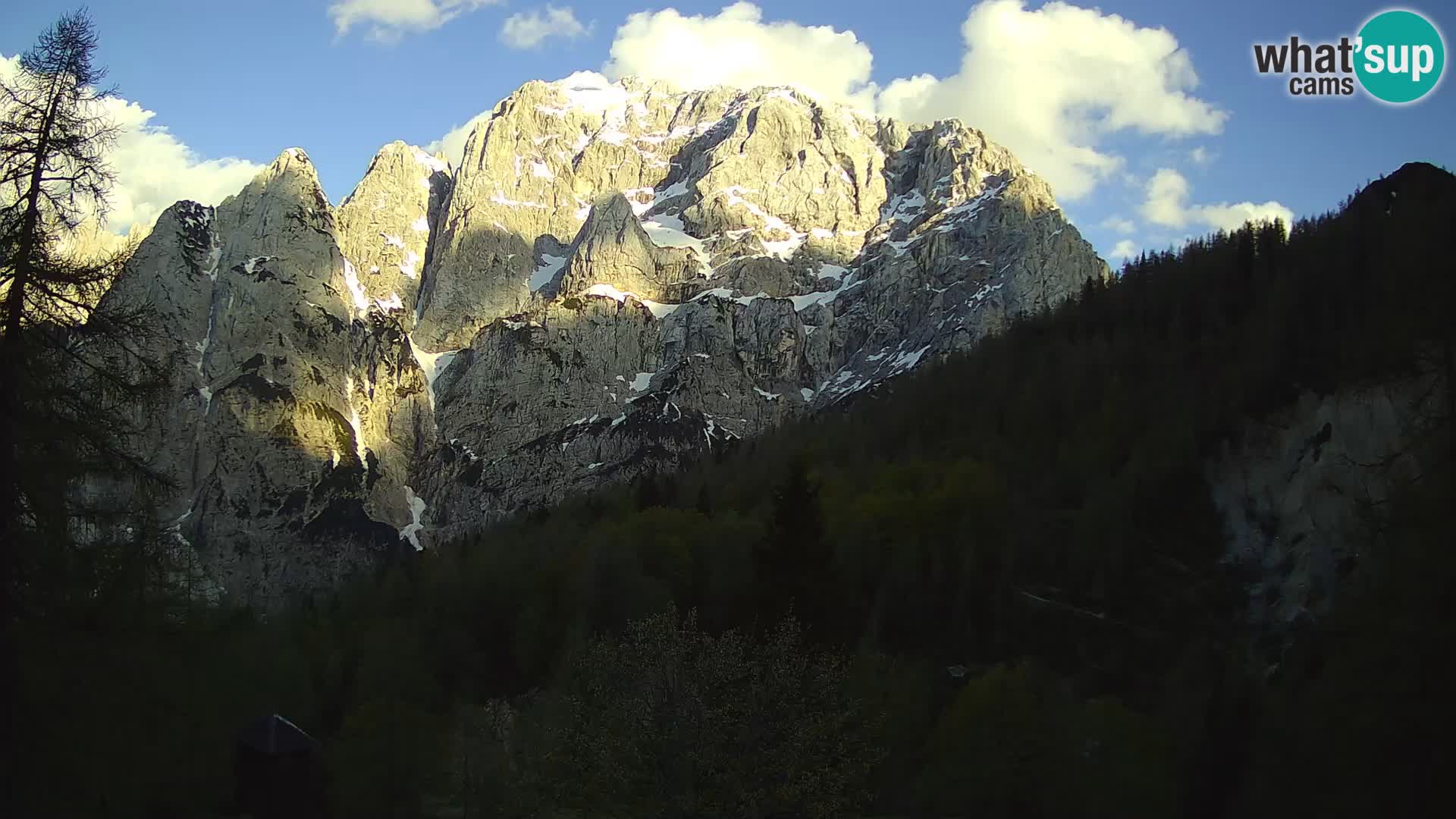 Vršič camera en vivo Casa Erjavčeva – vista a PRISOJNIK – Eslovenia
