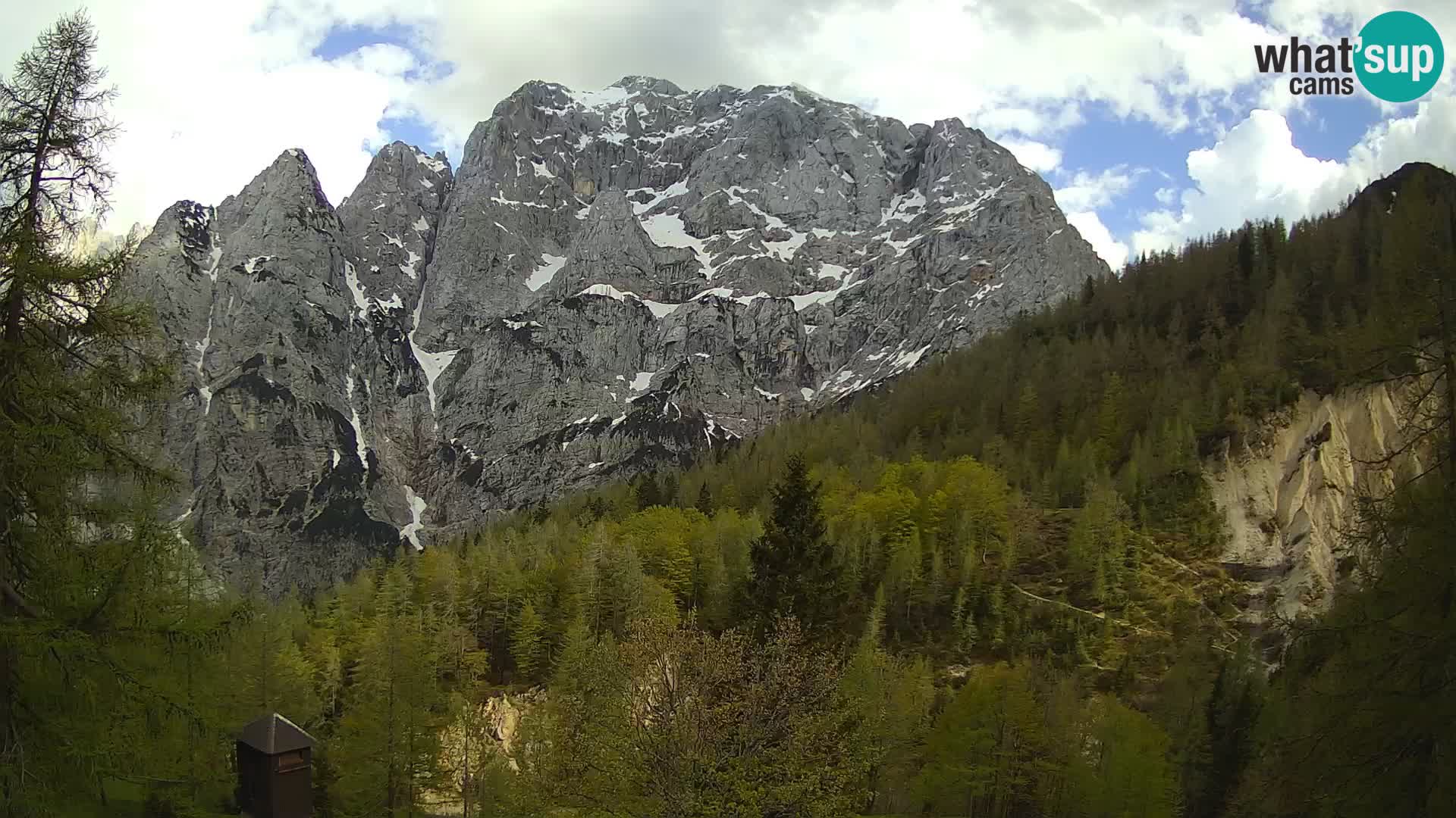Vršič LIVE webcam casa Erjavčeva – vista sul PRISOJNIK – Slovenia