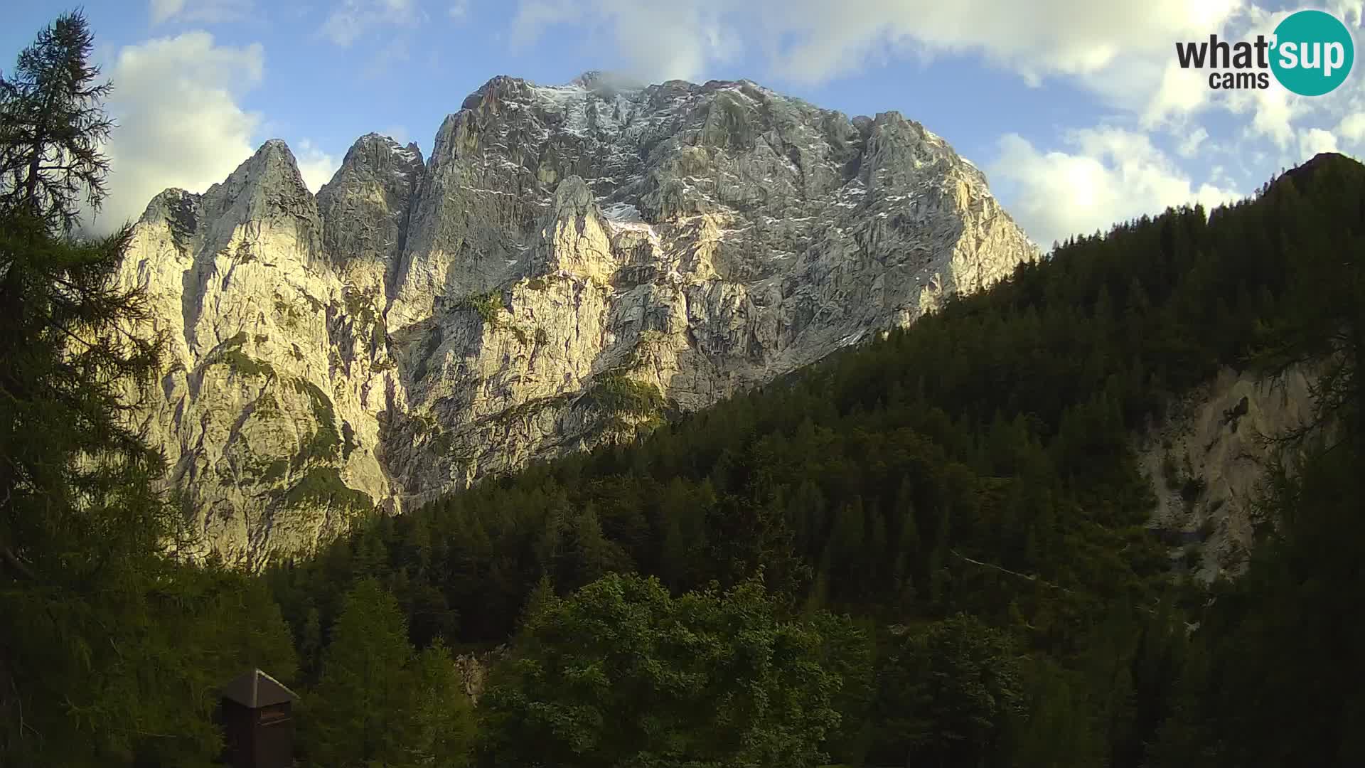 Vršič camera en vivo Casa Erjavčeva – vista a PRISOJNIK – Eslovenia