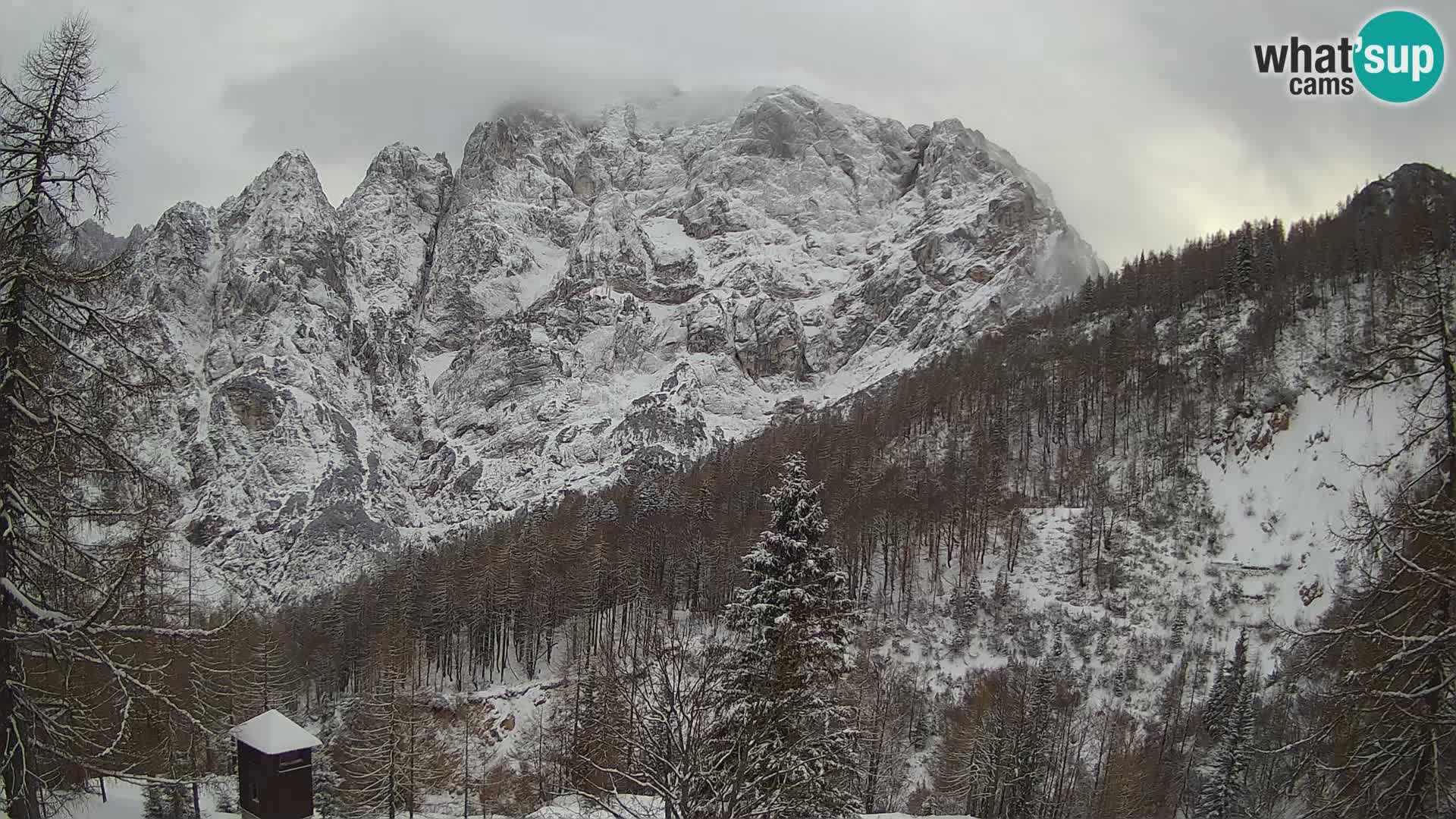 Vršič LIVE Webcam Haus Erjavčeva – Blick auf PRISOJNIK – Slowenien