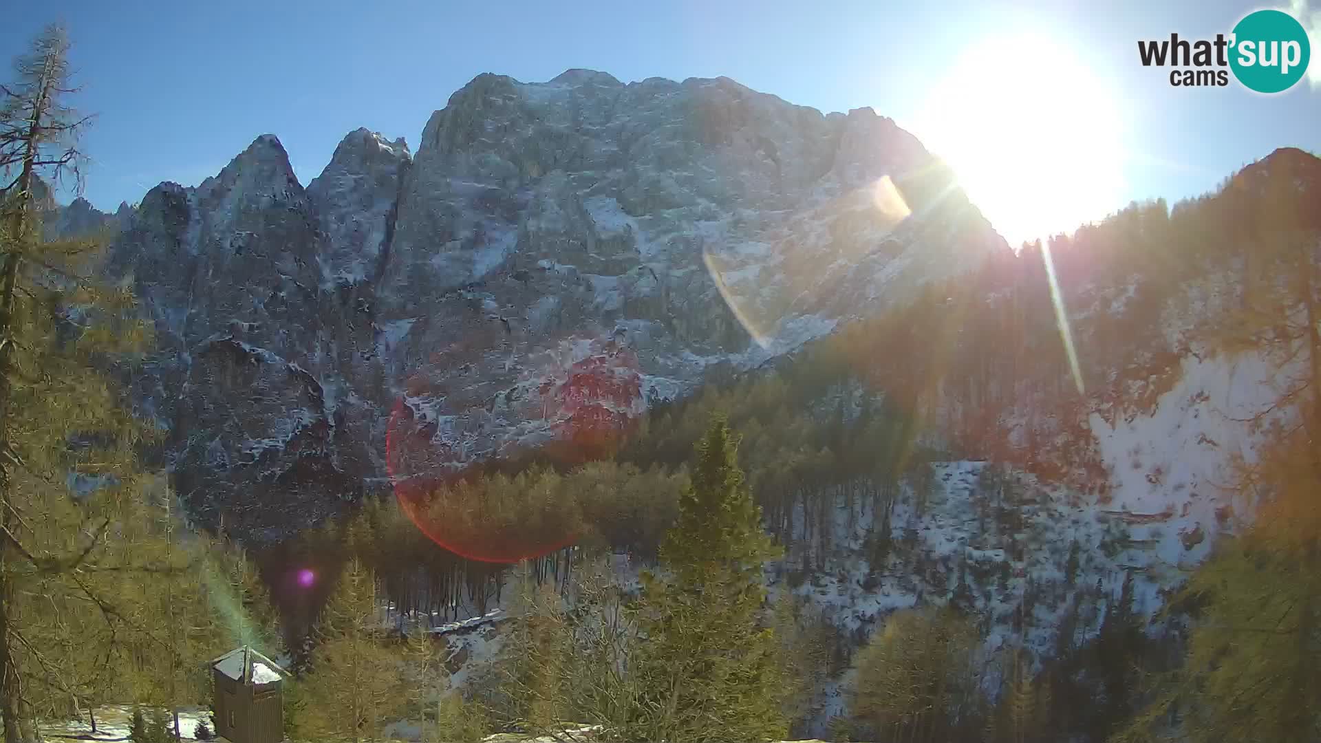 Vršič LIVE Webcam Haus Erjavčeva – Blick auf PRISOJNIK – Slowenien