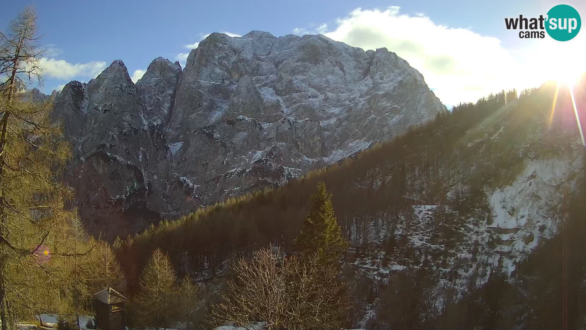 Vršič LIVE Webcam Haus Erjavčeva – Blick auf PRISOJNIK – Slowenien