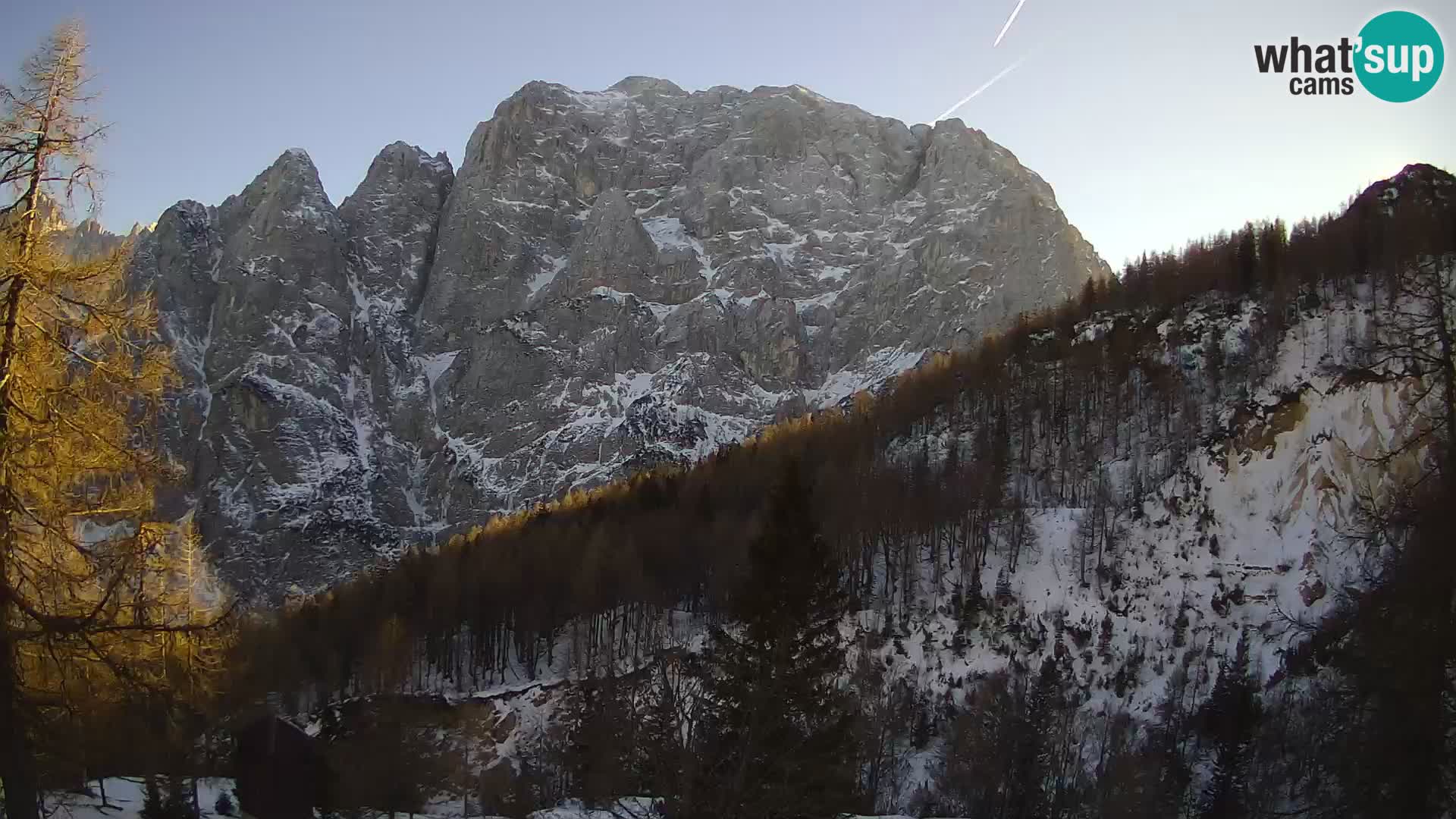 Vršič camera en vivo Casa Erjavčeva – vista a PRISOJNIK – Eslovenia