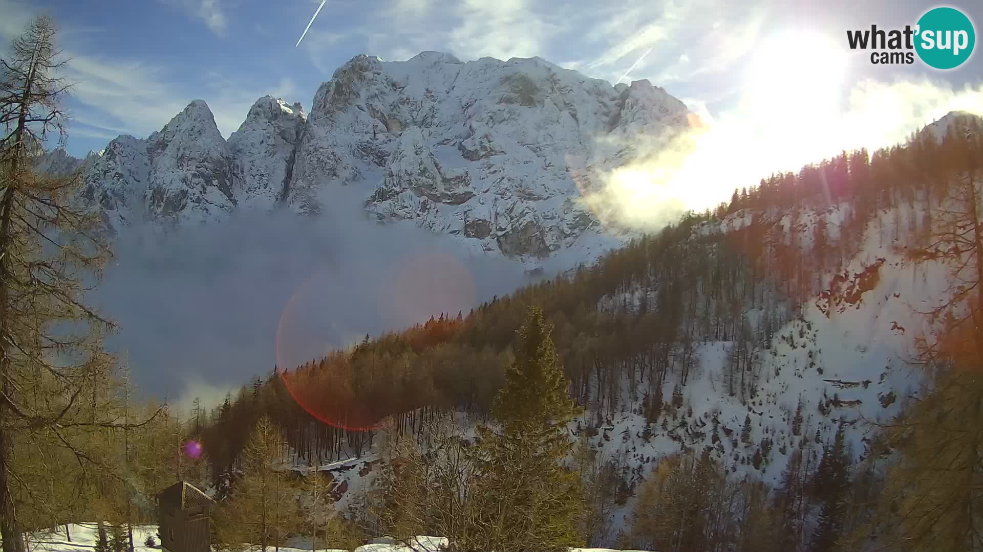 Vršič LIVE webcam casa Erjavčeva – vista sul PRISOJNIK – Slovenia