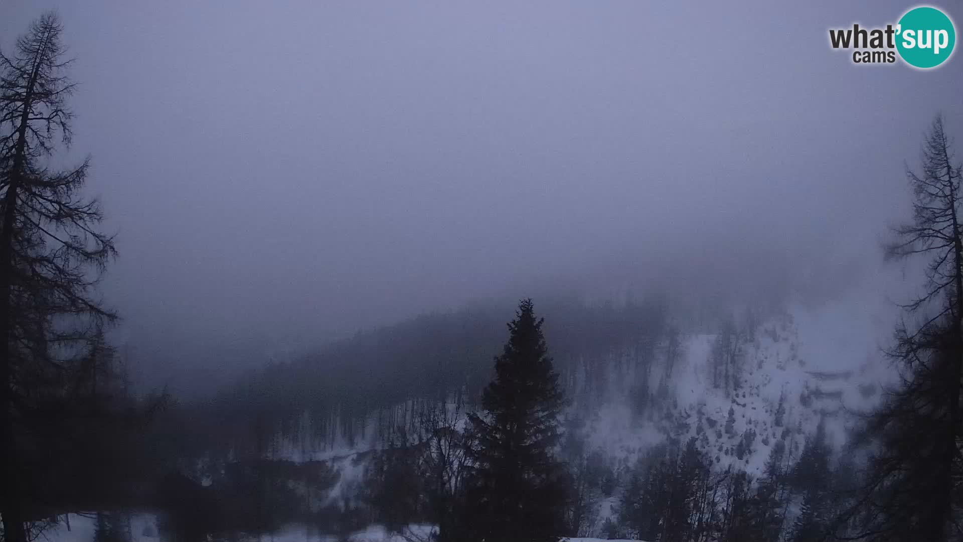 Vršič camera en vivo Casa Erjavčeva – vista a PRISOJNIK – Eslovenia