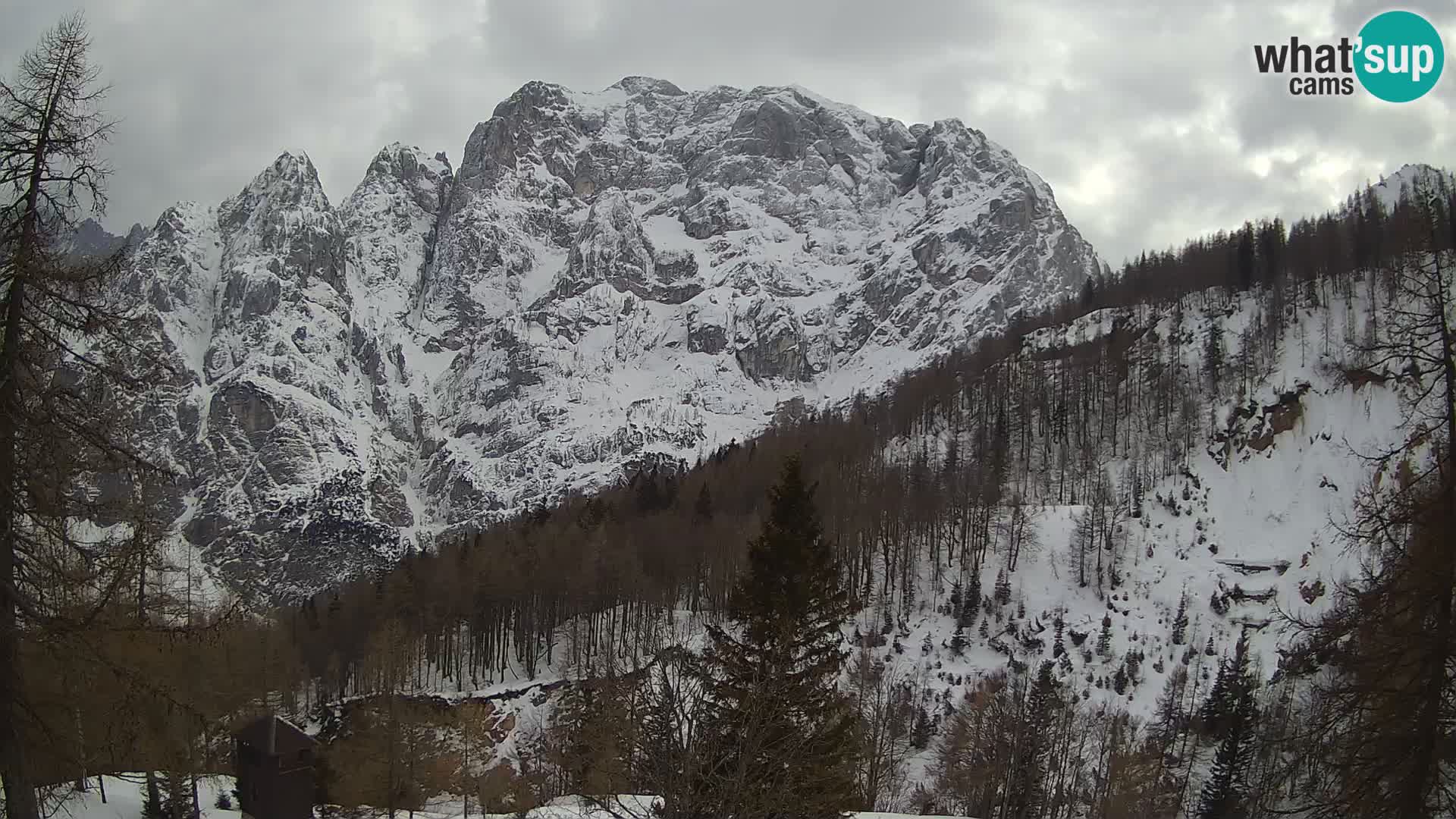 Vršič LIVE Webcam Haus Erjavčeva – Blick auf PRISOJNIK – Slowenien