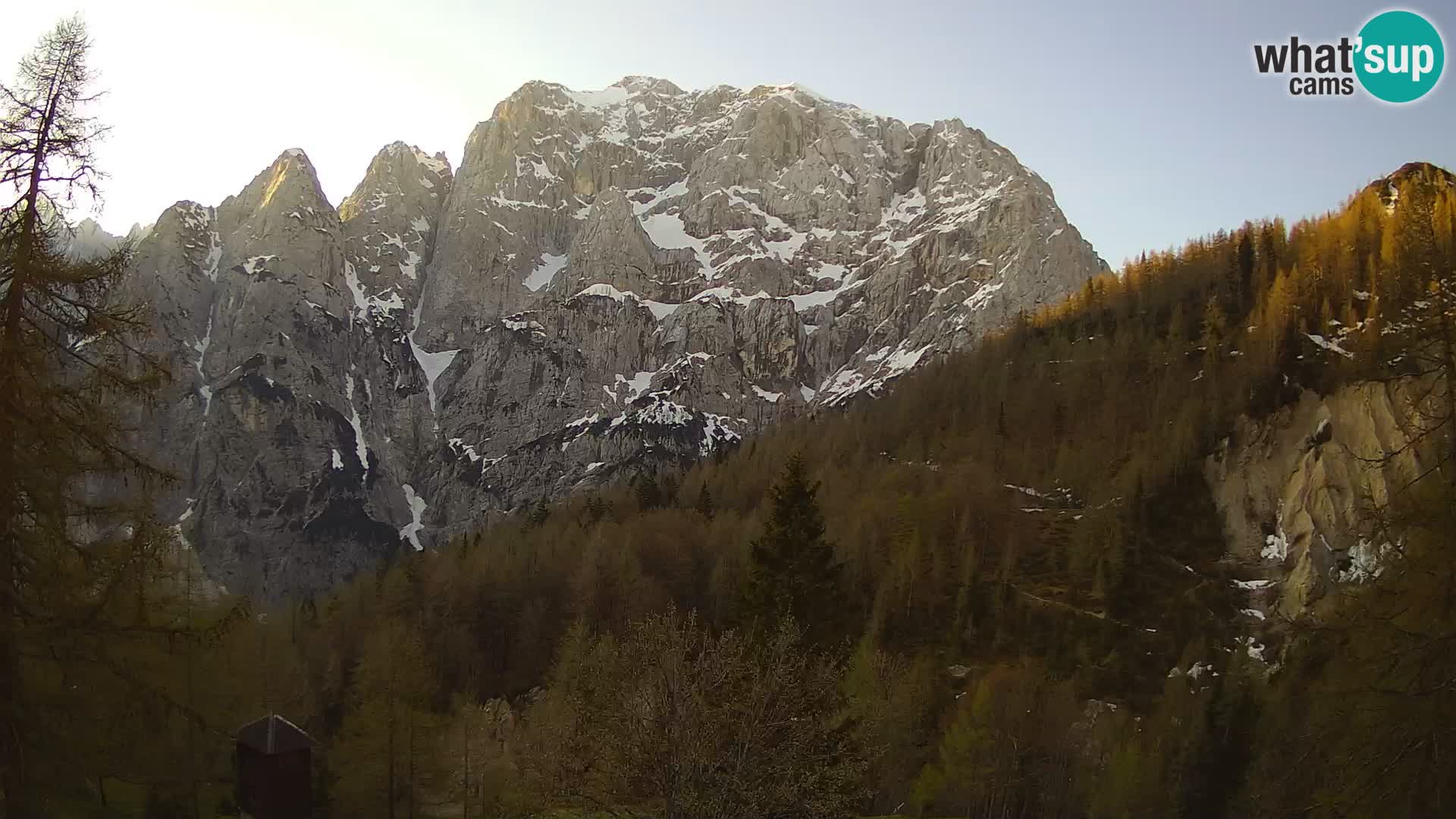 Vršič camera en vivo Casa Erjavčeva – vista a PRISOJNIK – Eslovenia