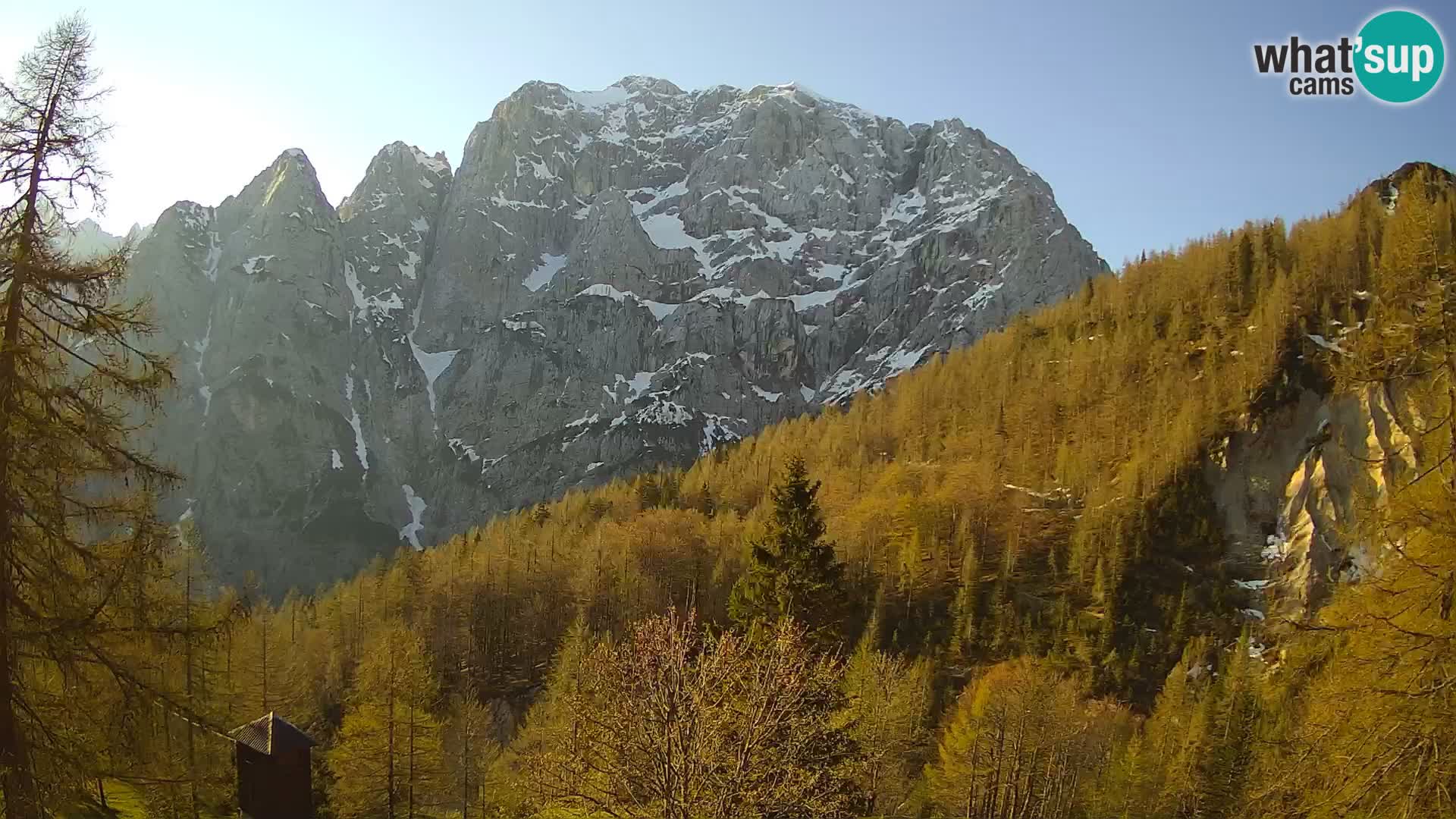 Webcam Vršič LIVE maison Erjavčeva – vue sur PRISOJNIK – Slovénie