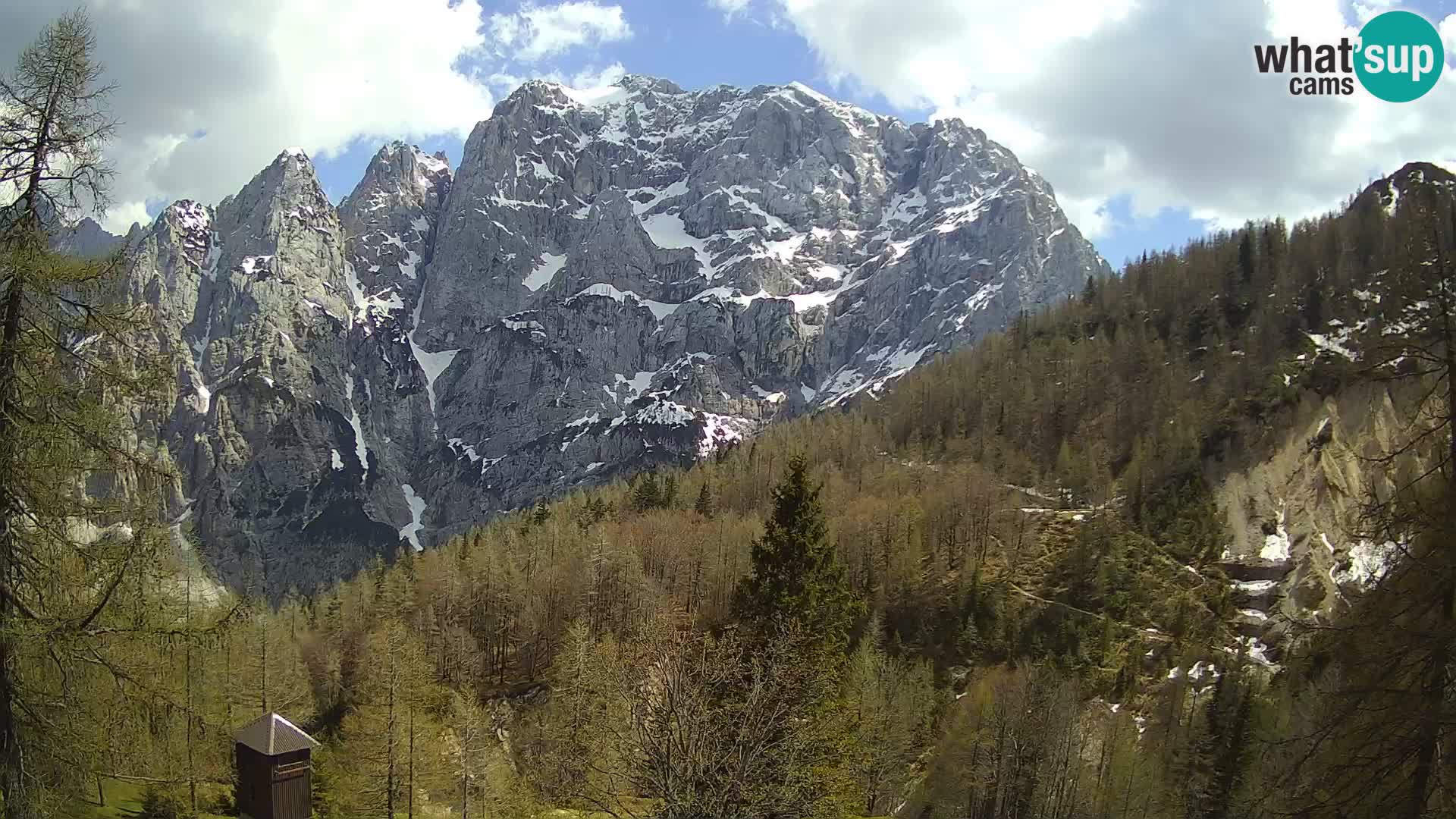 Vršič LIVE webcam casa Erjavčeva – vista sul PRISOJNIK – Slovenia