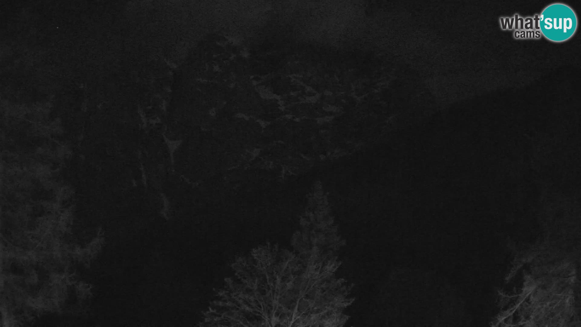 Vršič LIVE webcam casa Erjavčeva – vista sul PRISOJNIK – Slovenia