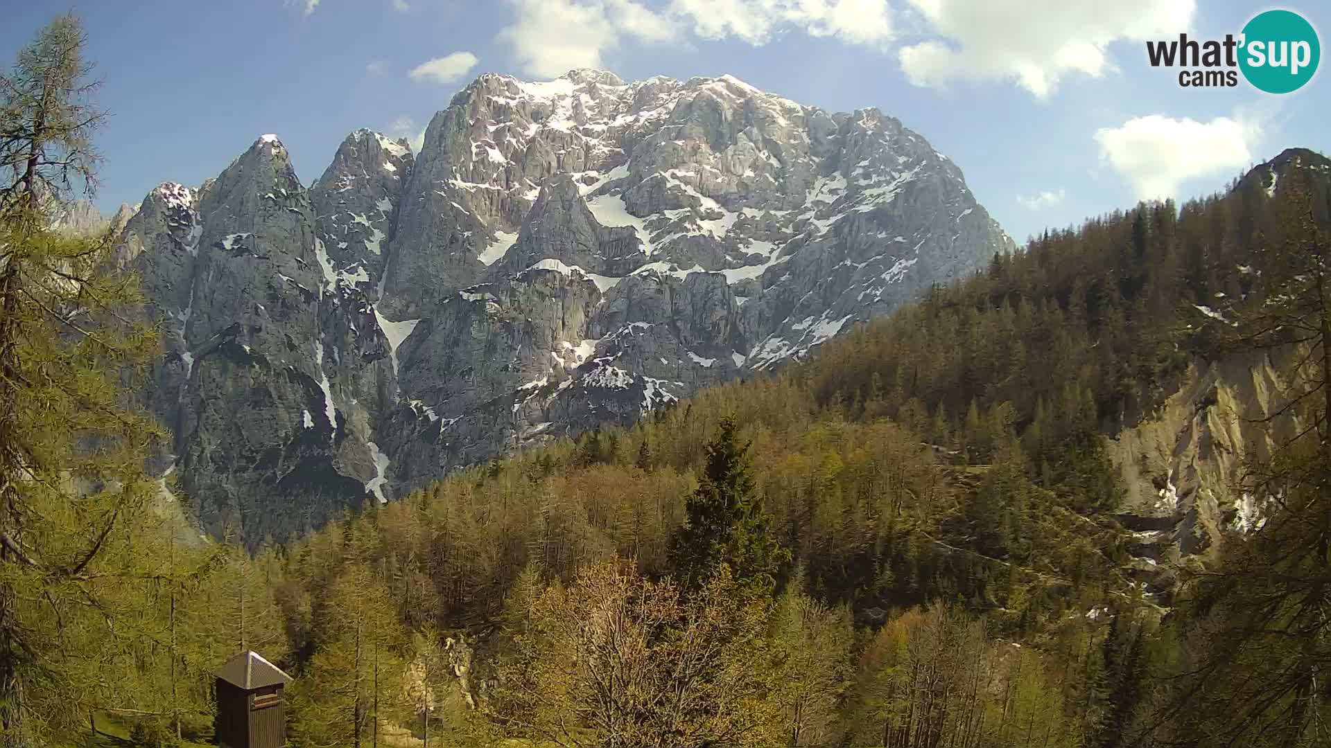 Vršič LIVE webcam casa Erjavčeva – vista sul PRISOJNIK – Slovenia
