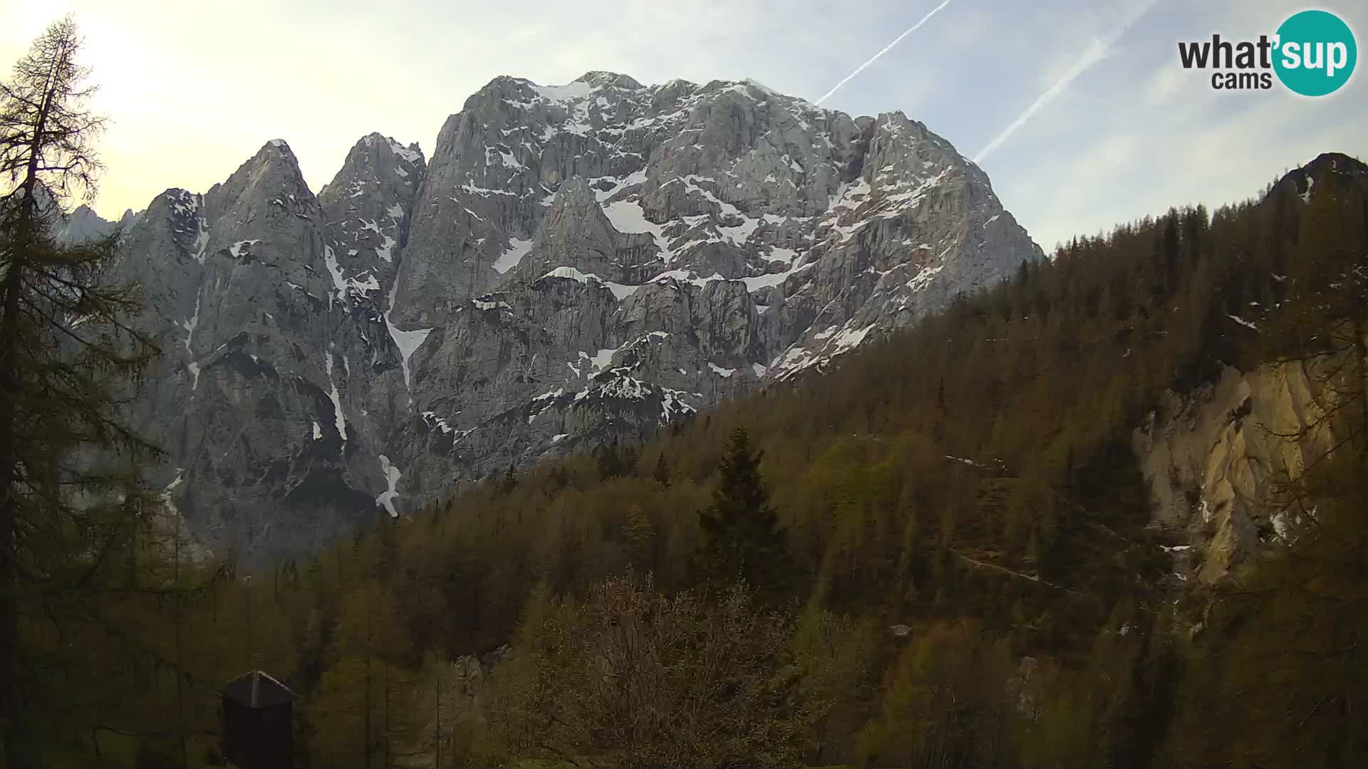 Webcam Vršič LIVE maison Erjavčeva – vue sur PRISOJNIK – Slovénie