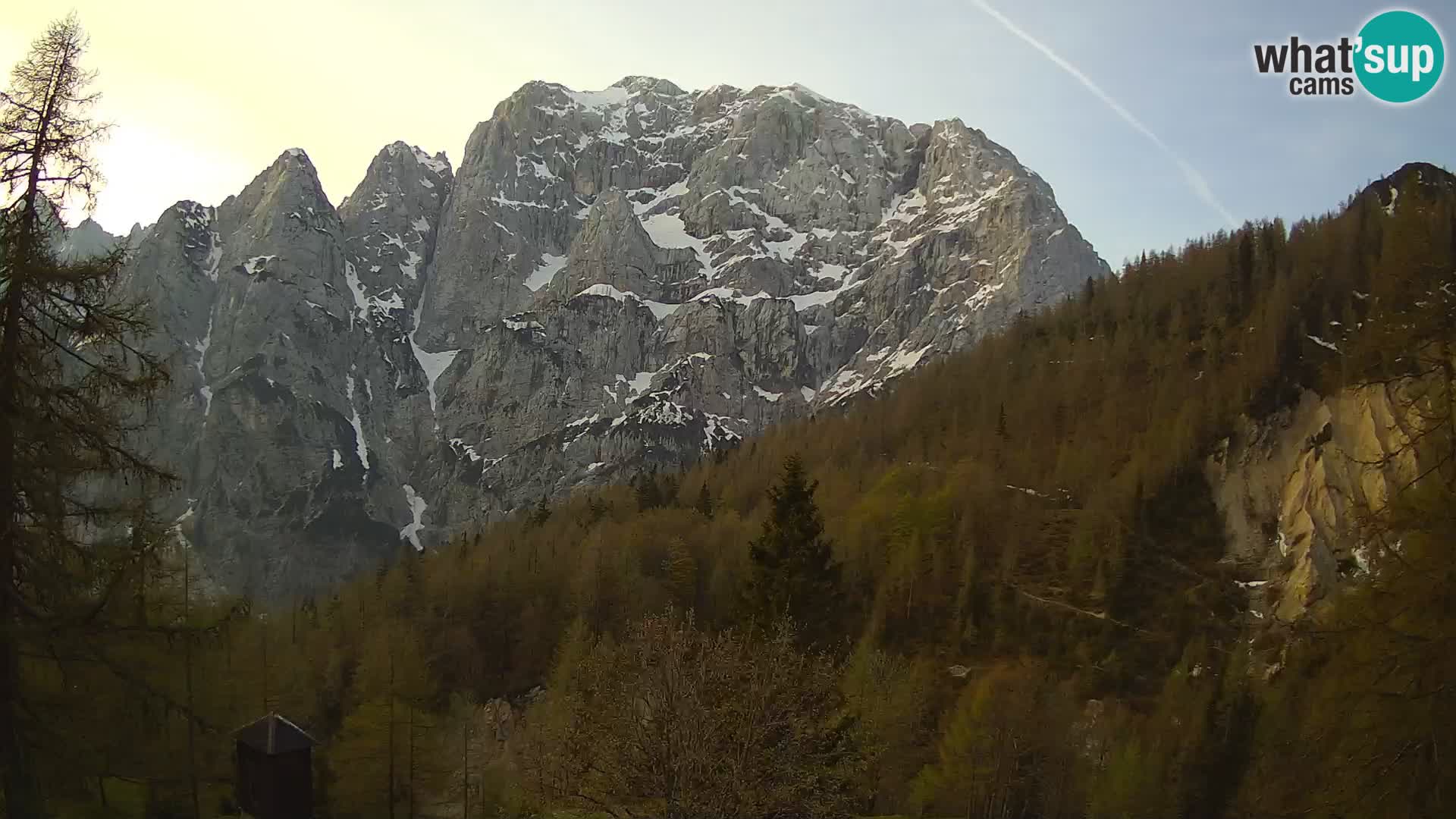 Vršič LIVE Webcam Haus Erjavčeva – Blick auf PRISOJNIK – Slowenien