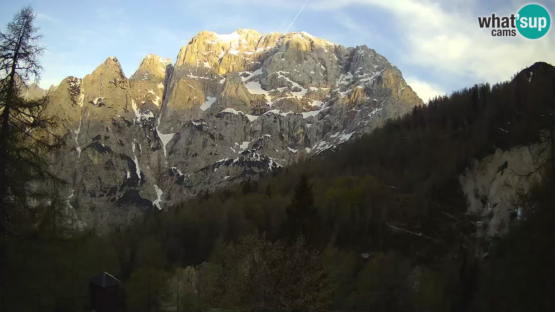 Vršič LIVE Webcam Haus Erjavčeva – Blick auf PRISOJNIK – Slowenien