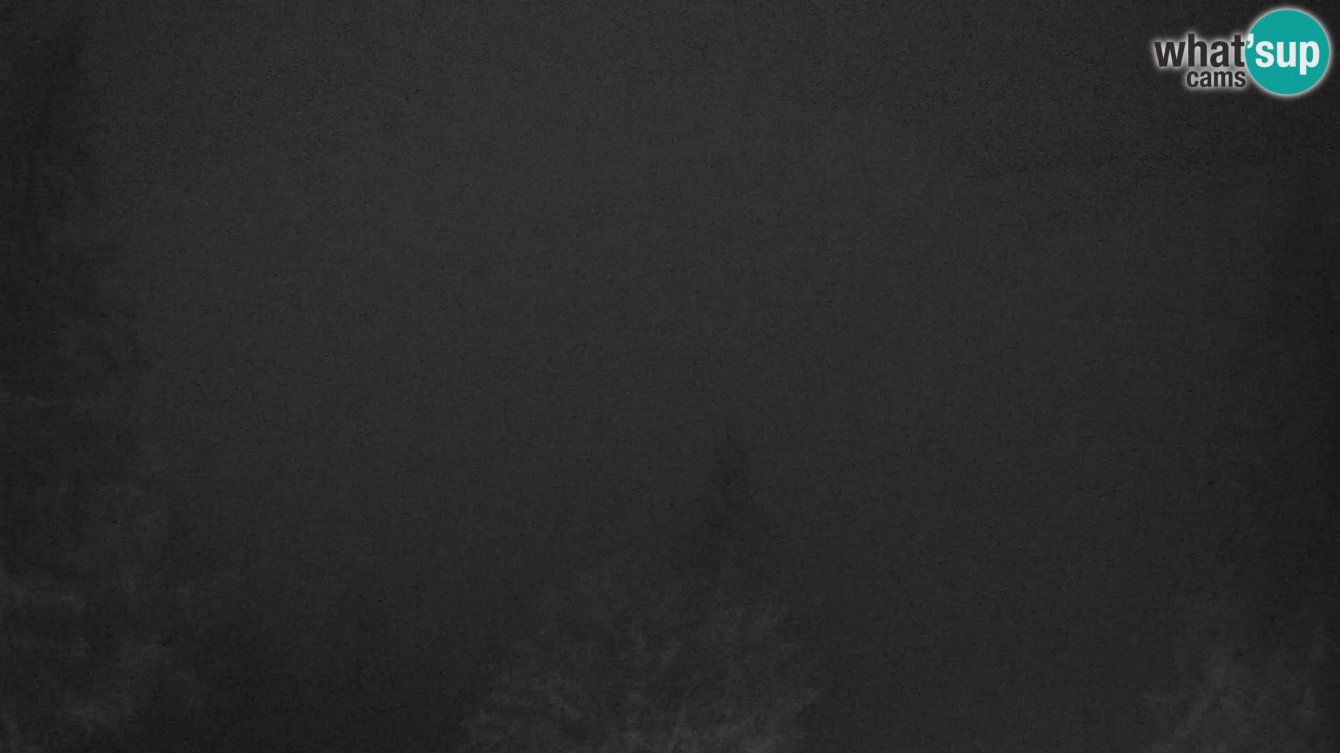Vršič LIVE webcam Erjavčeva house – view to PRISOJNIK – Slovenia