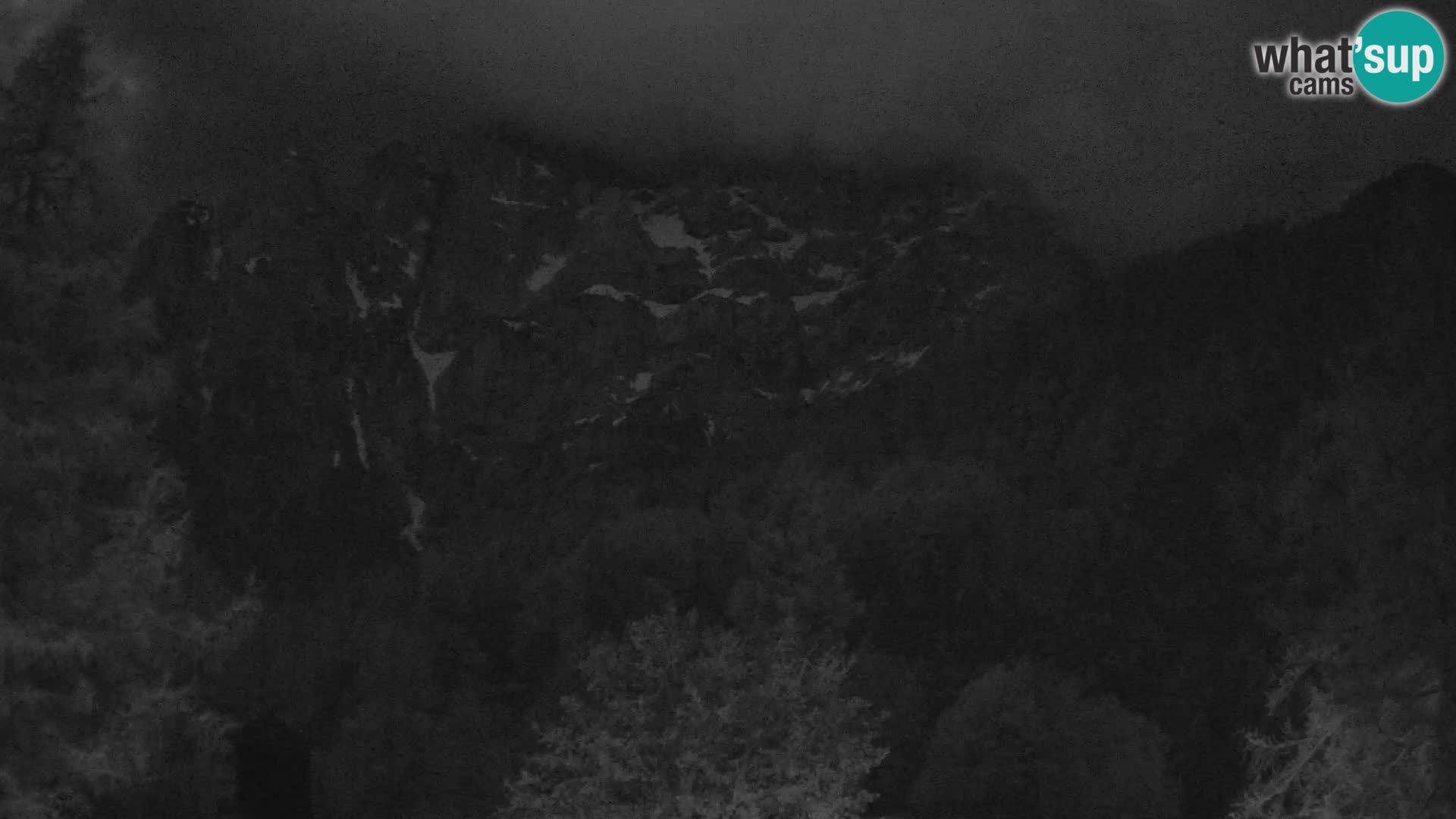 Vršič LIVE webcam casa Erjavčeva – vista sul PRISOJNIK – Slovenia