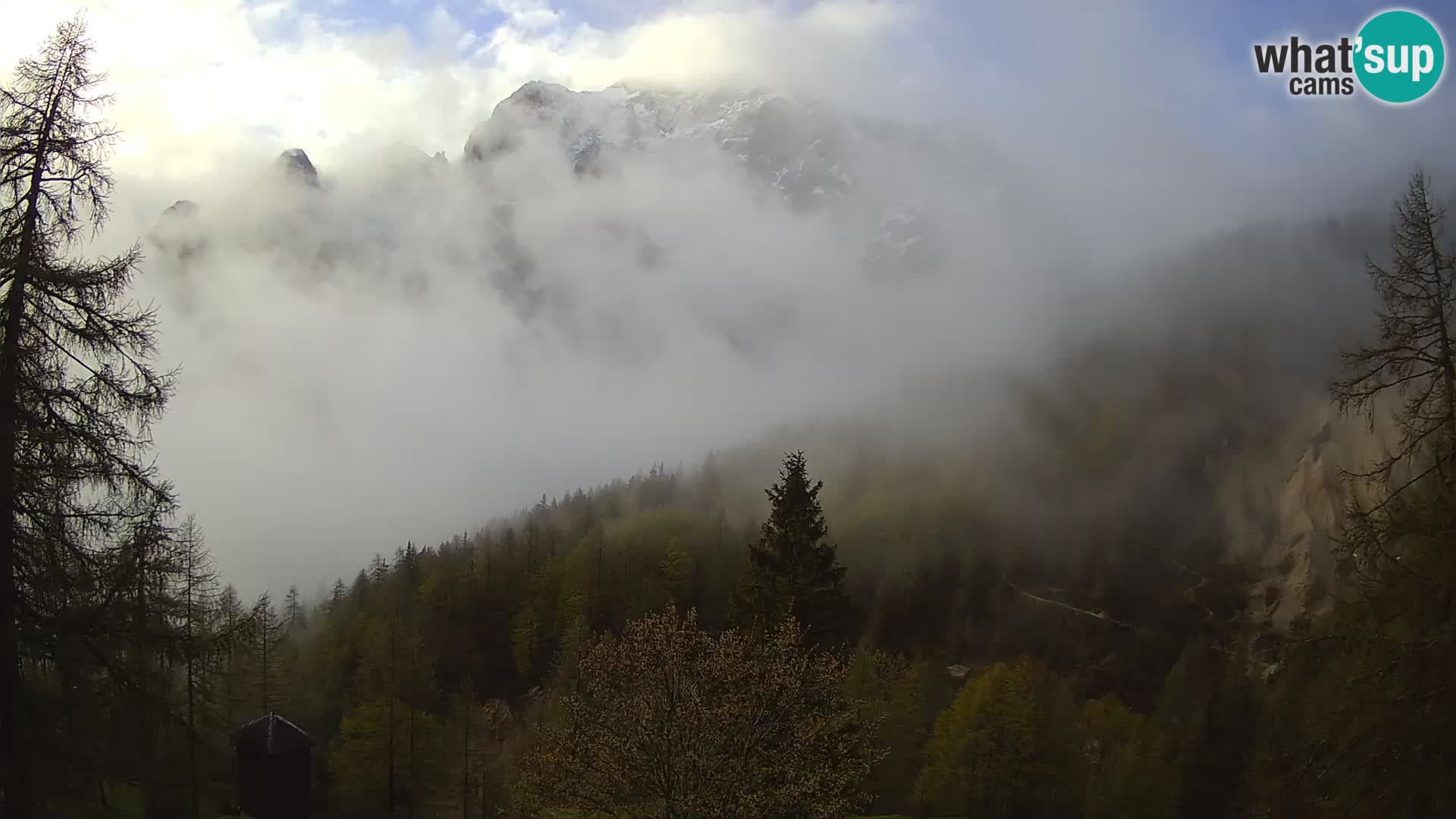 Webcam Vršič LIVE maison Erjavčeva – vue sur PRISOJNIK – Slovénie