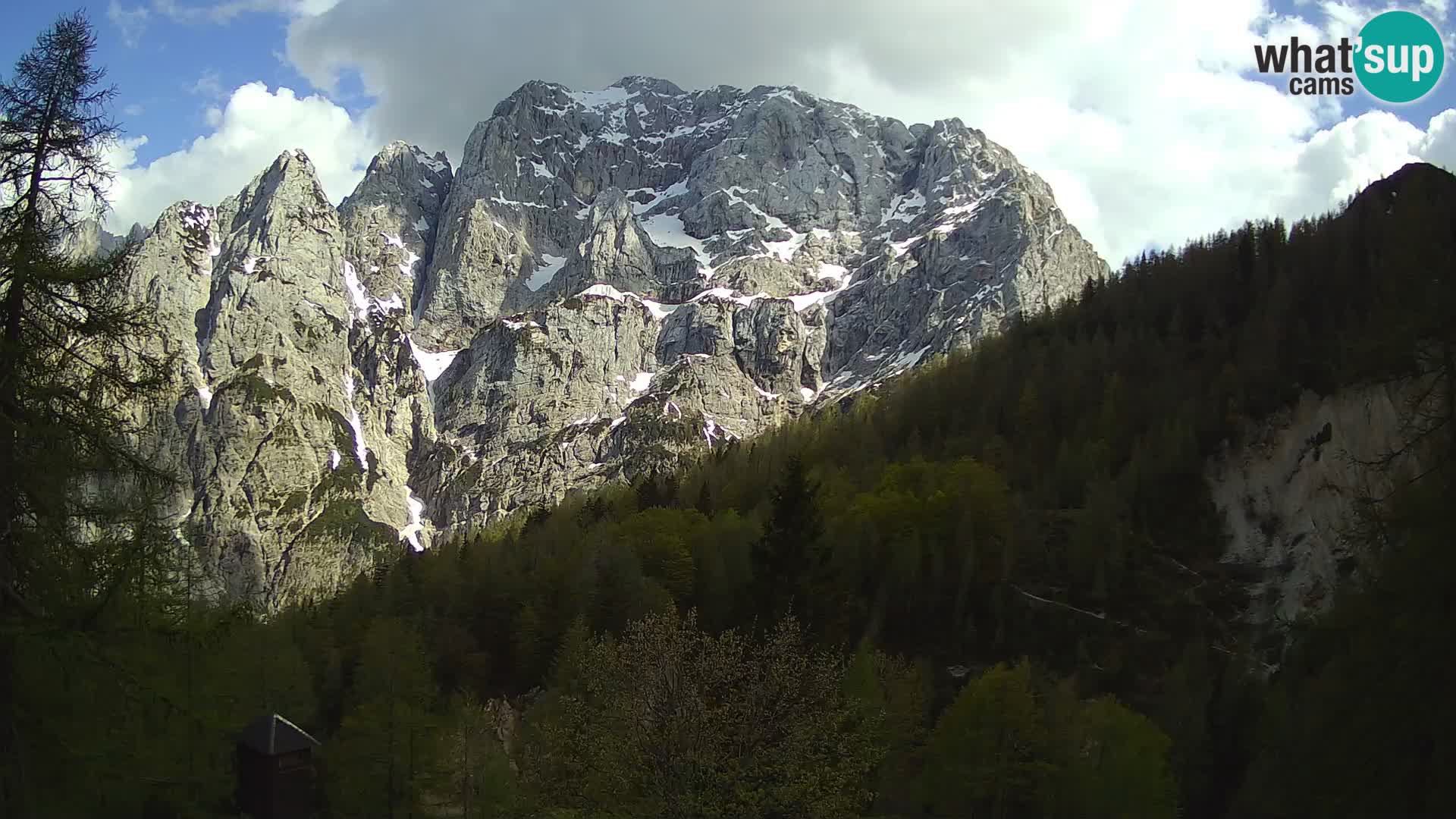 Webcam Vršič LIVE maison Erjavčeva – vue sur PRISOJNIK – Slovénie