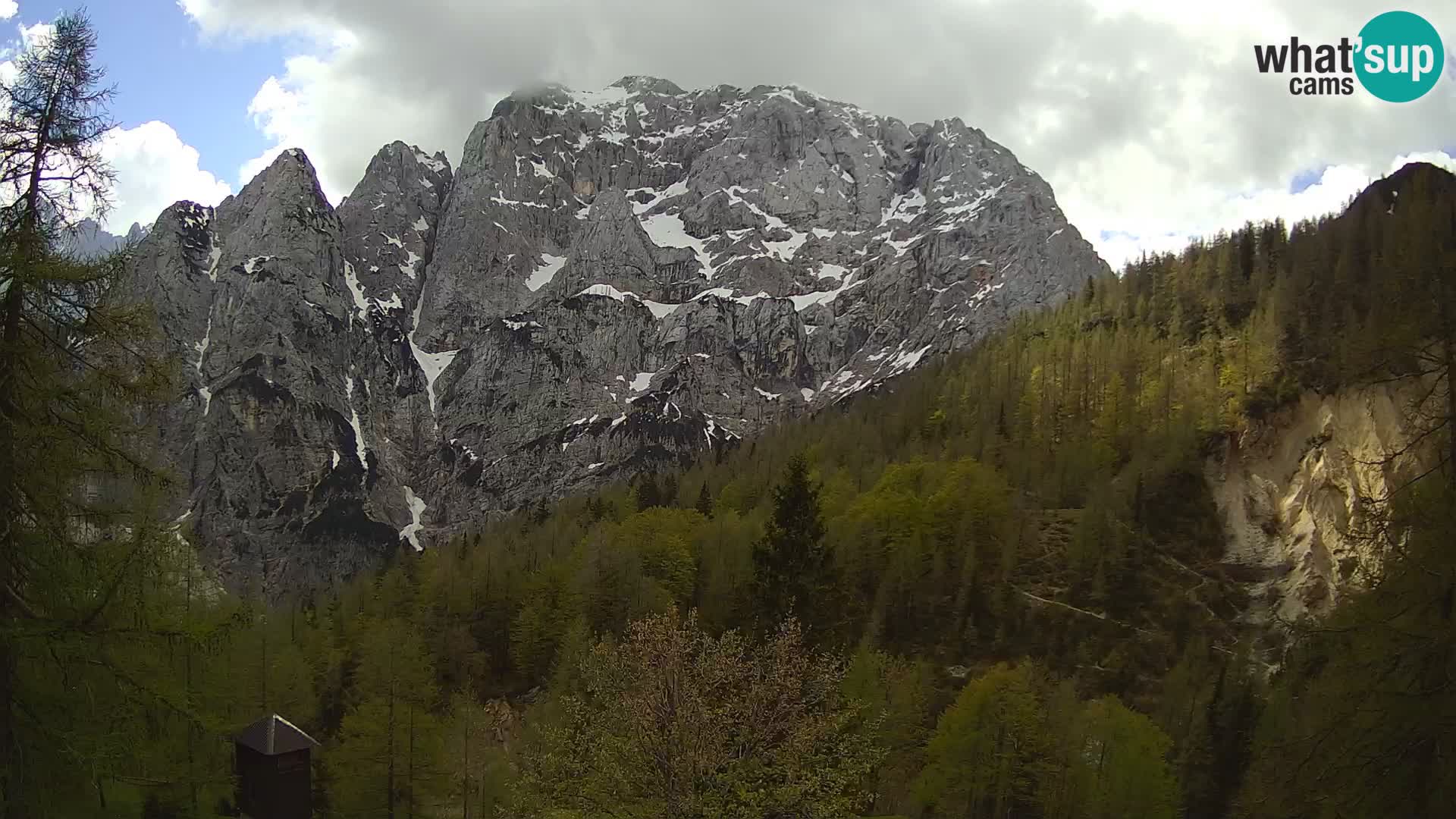 Webcam Vršič LIVE maison Erjavčeva – vue sur PRISOJNIK – Slovénie