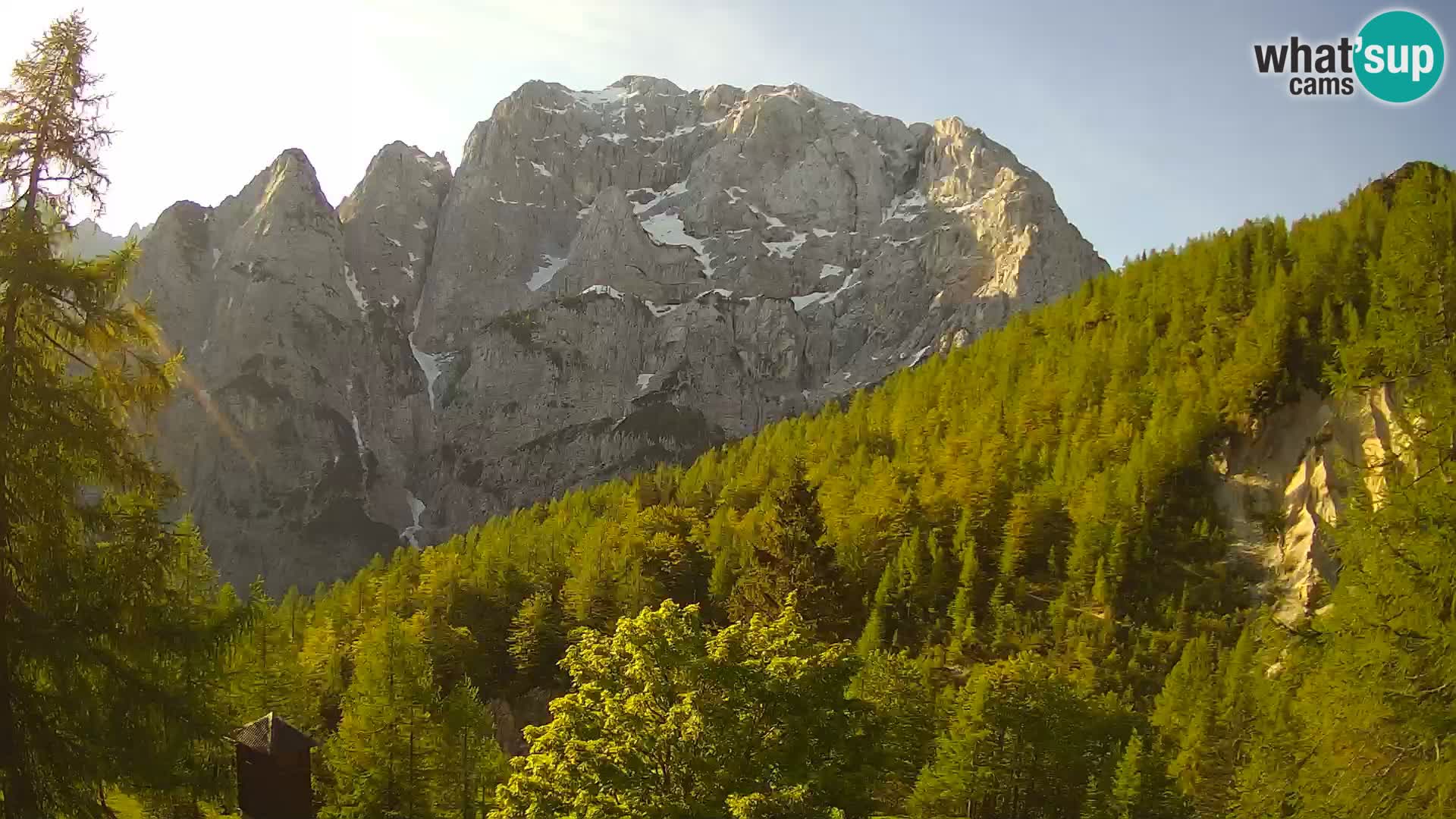 Vršič camera en vivo Casa Erjavčeva – vista a PRISOJNIK – Eslovenia