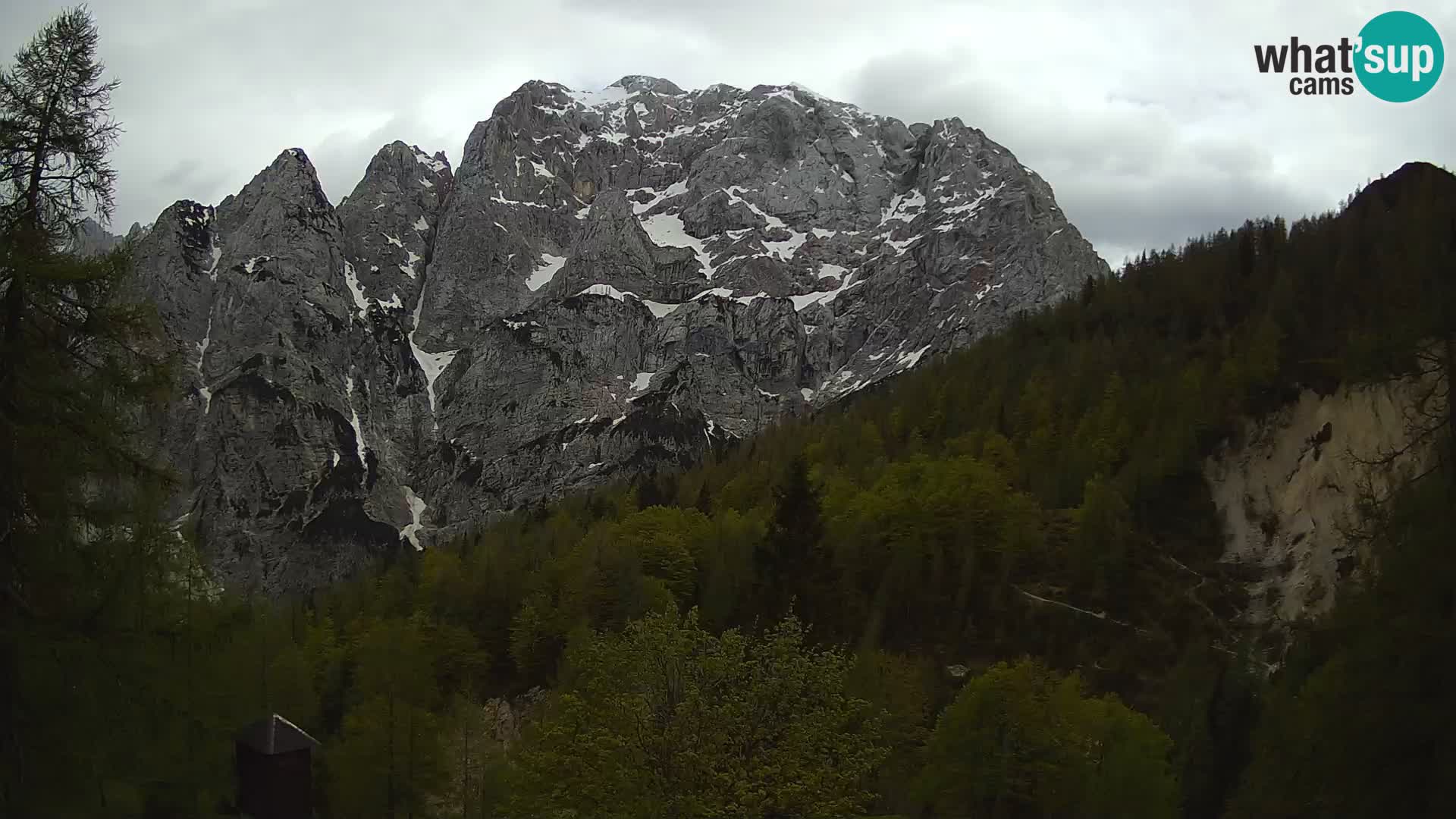Vršič LIVE Webcam Haus Erjavčeva – Blick auf PRISOJNIK – Slowenien