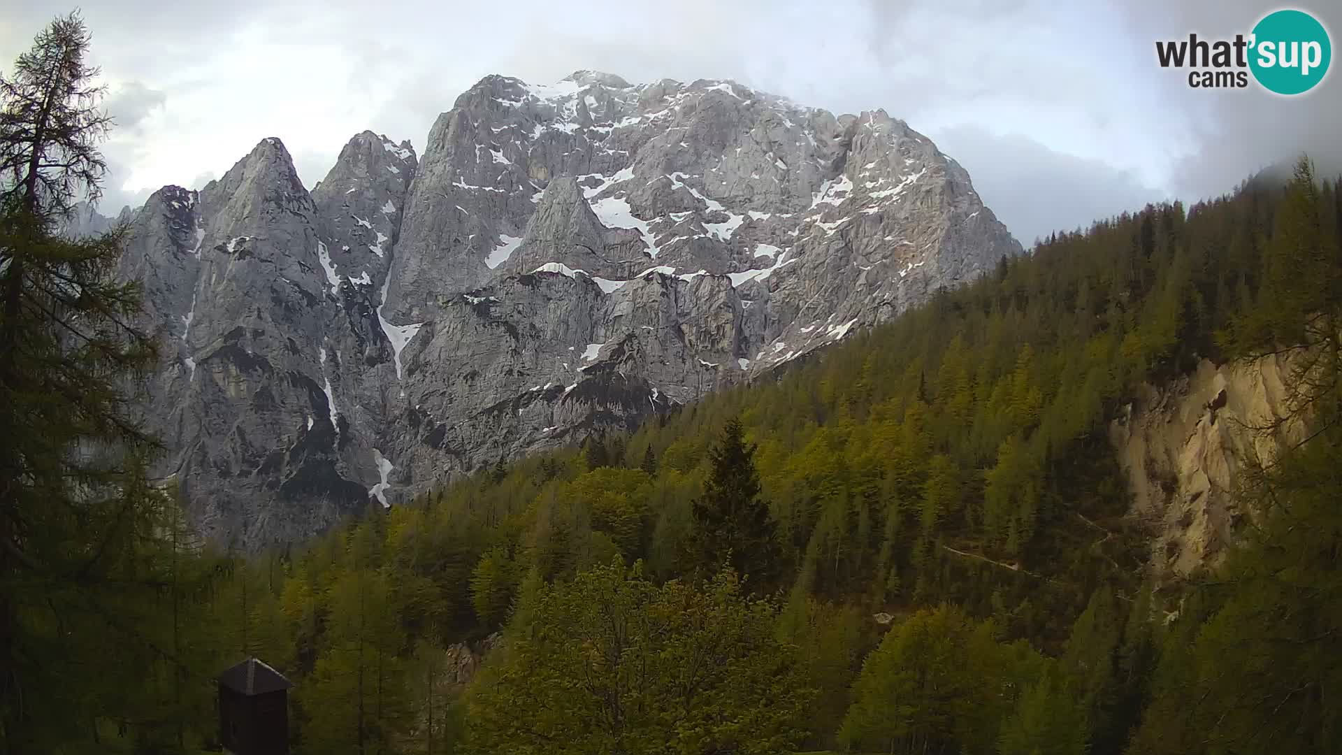 Vršič LIVE Webcam Haus Erjavčeva – Blick auf PRISOJNIK – Slowenien
