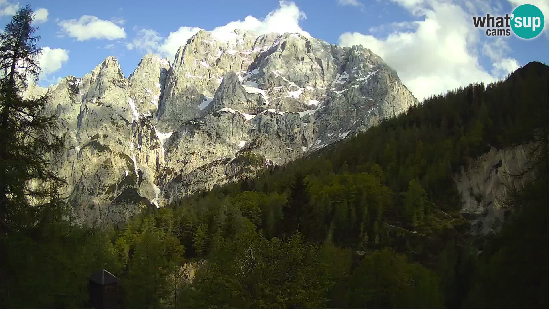 Webcam Vršič LIVE maison Erjavčeva – vue sur PRISOJNIK – Slovénie