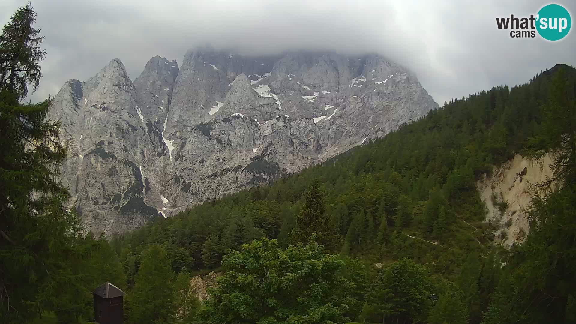 Vršič LIVE Webcam Haus Erjavčeva – Blick auf PRISOJNIK – Slowenien