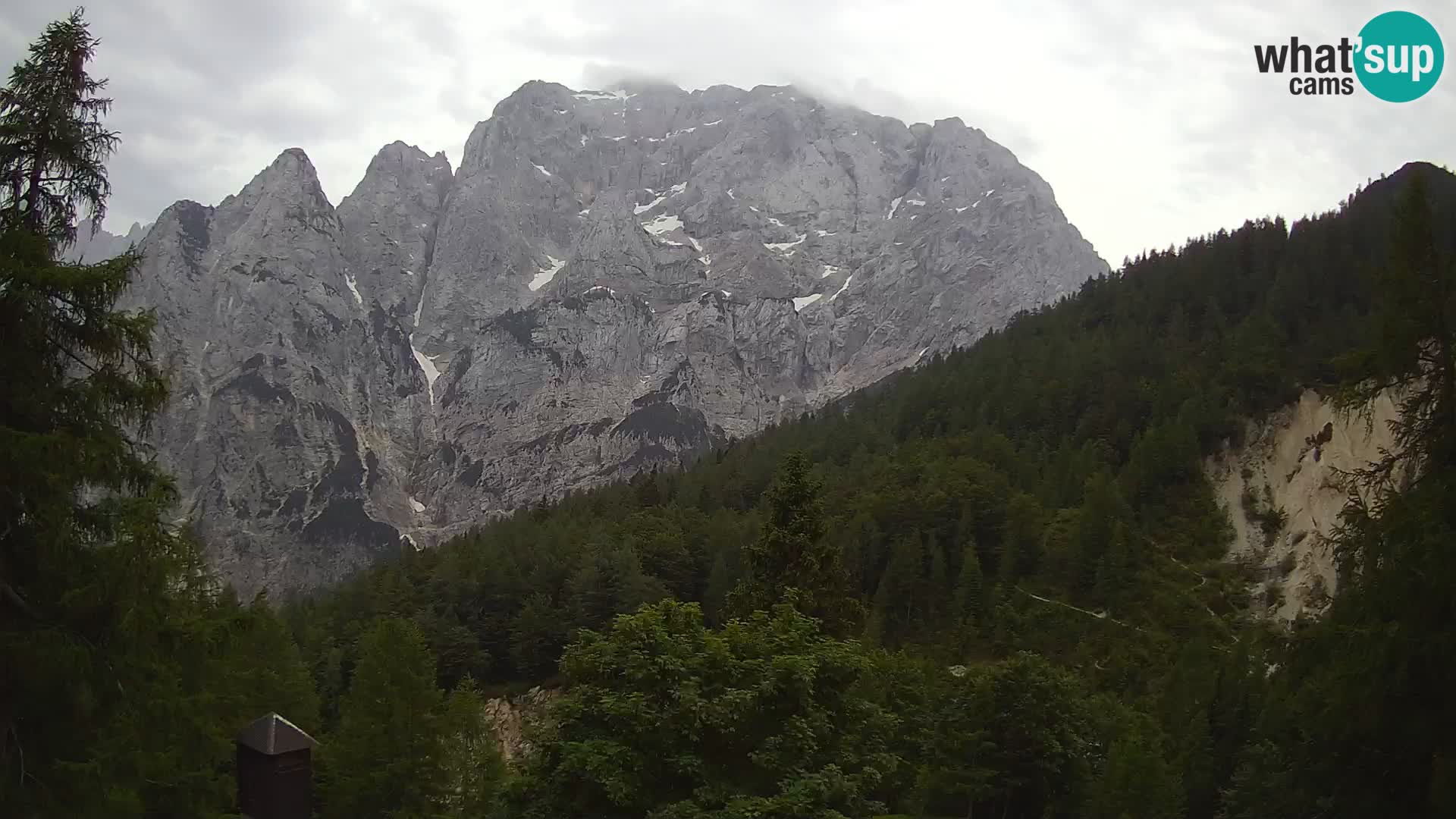 Vršič camera en vivo Casa Erjavčeva – vista a PRISOJNIK – Eslovenia