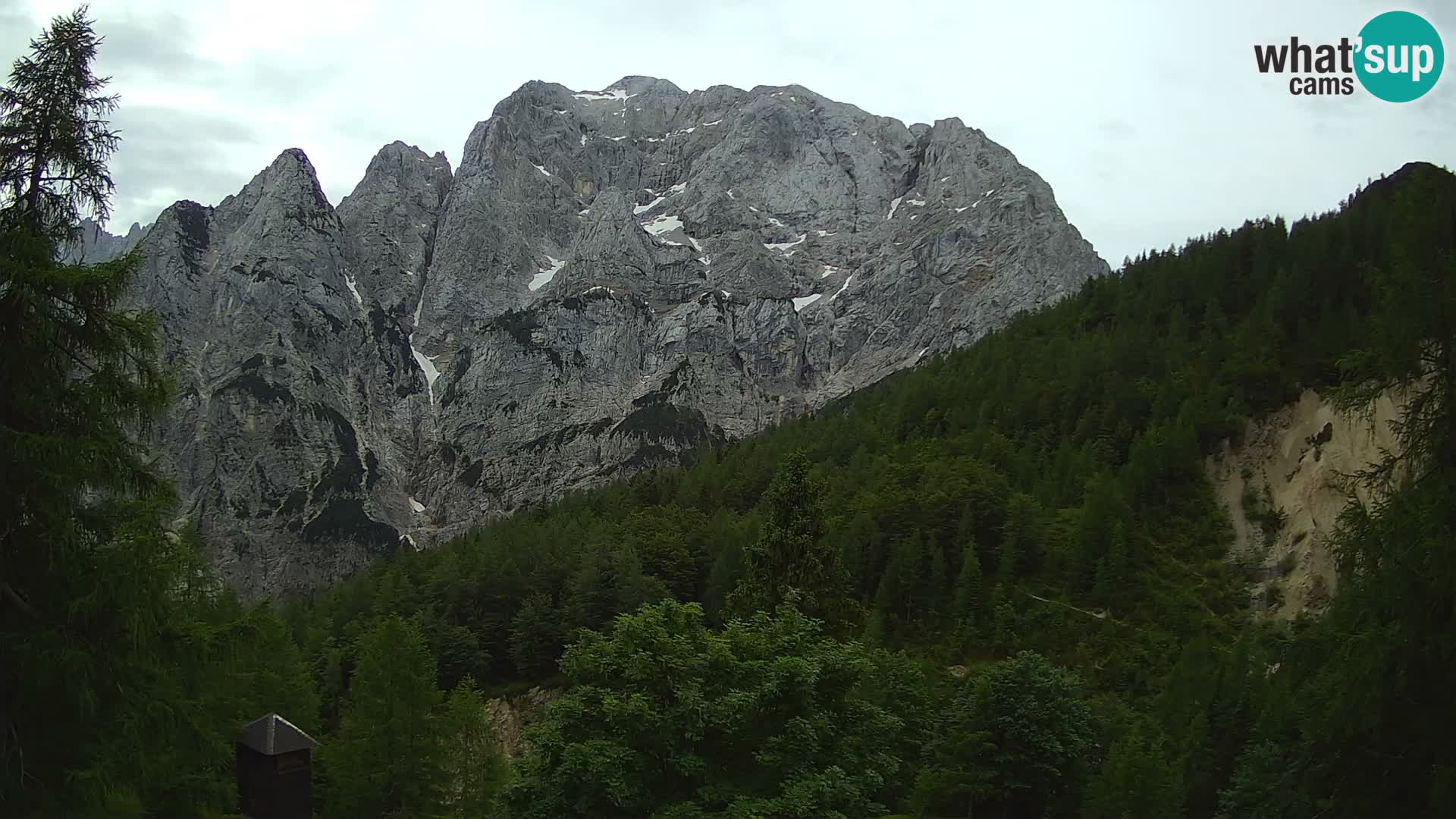 Vršič LIVE Webcam Haus Erjavčeva – Blick auf PRISOJNIK – Slowenien