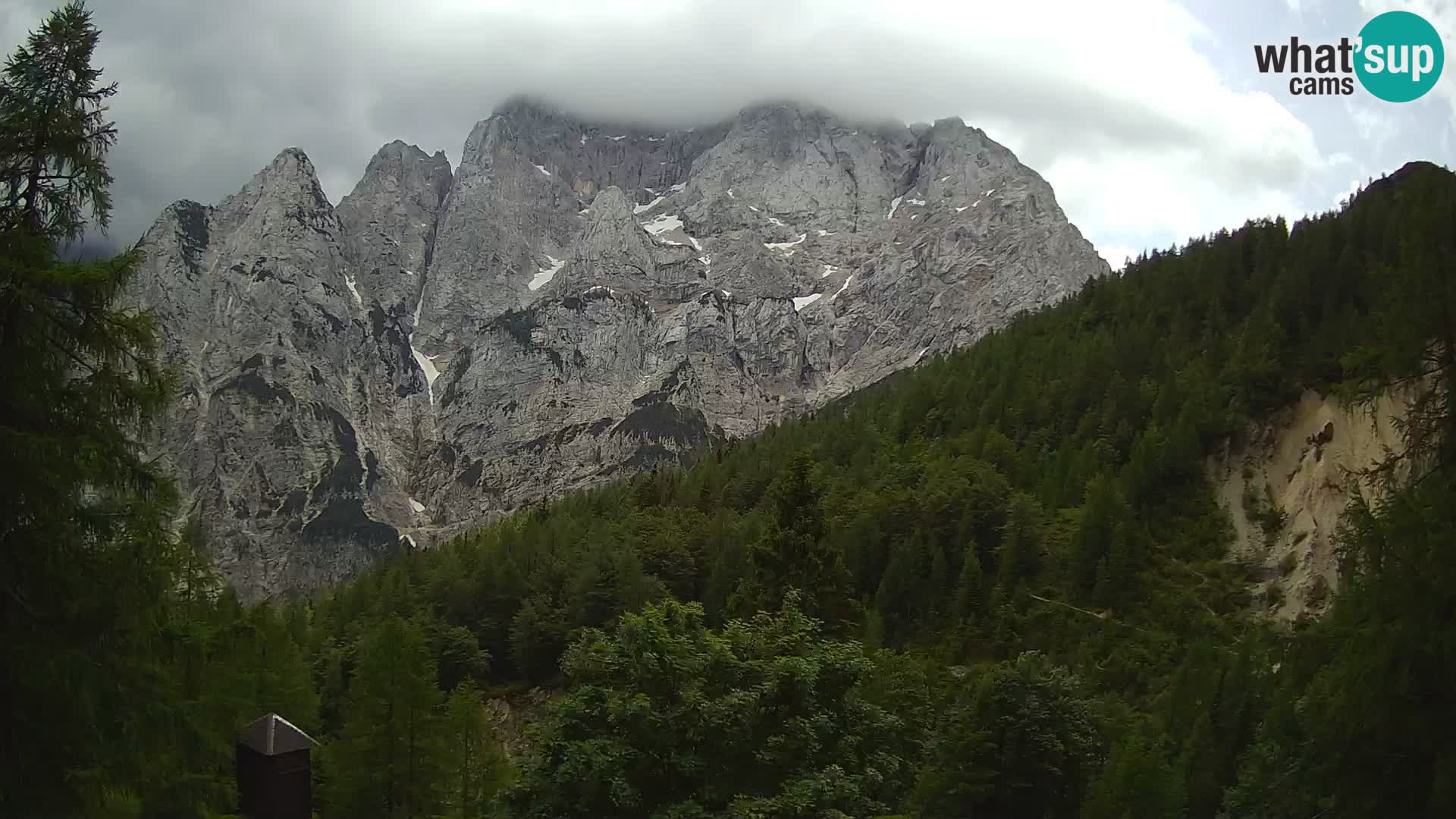 Webcam Vršič LIVE maison Erjavčeva – vue sur PRISOJNIK – Slovénie
