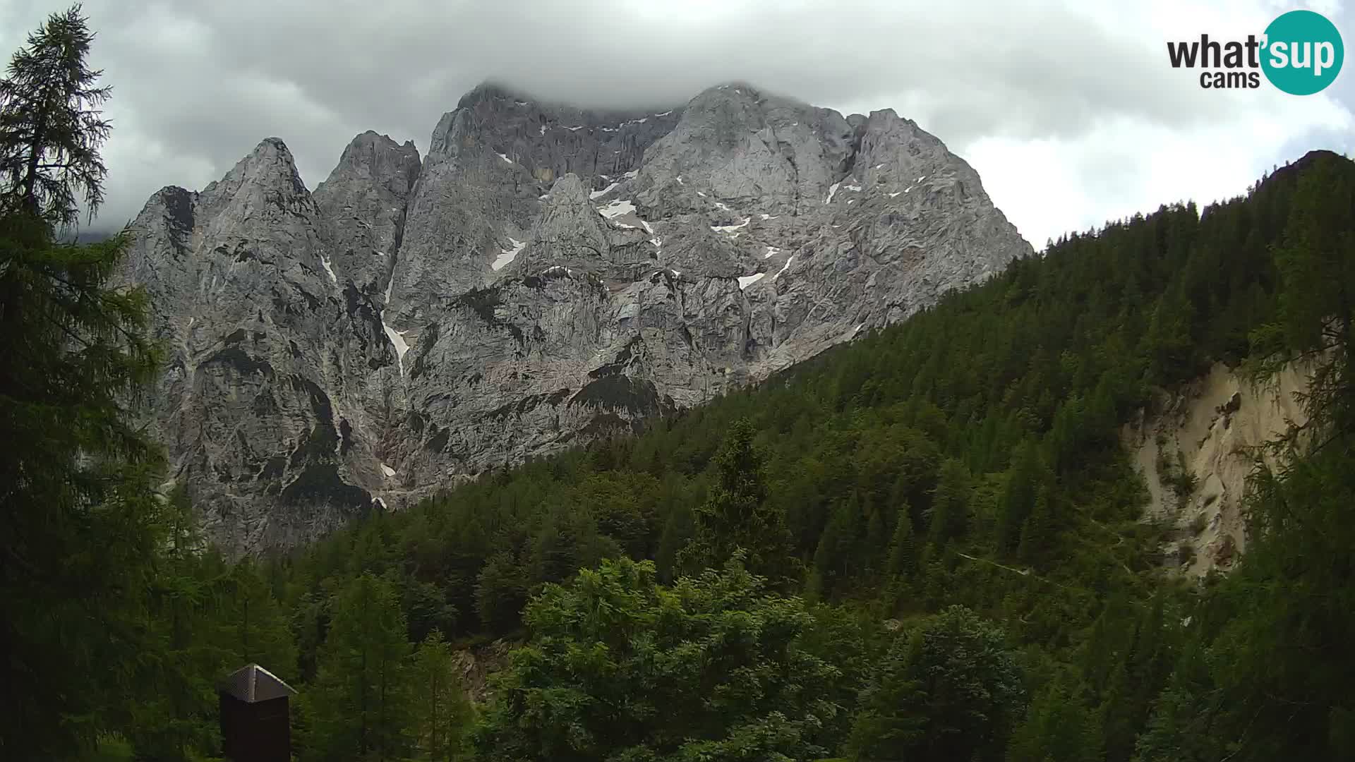 Webcam Vršič LIVE maison Erjavčeva – vue sur PRISOJNIK – Slovénie