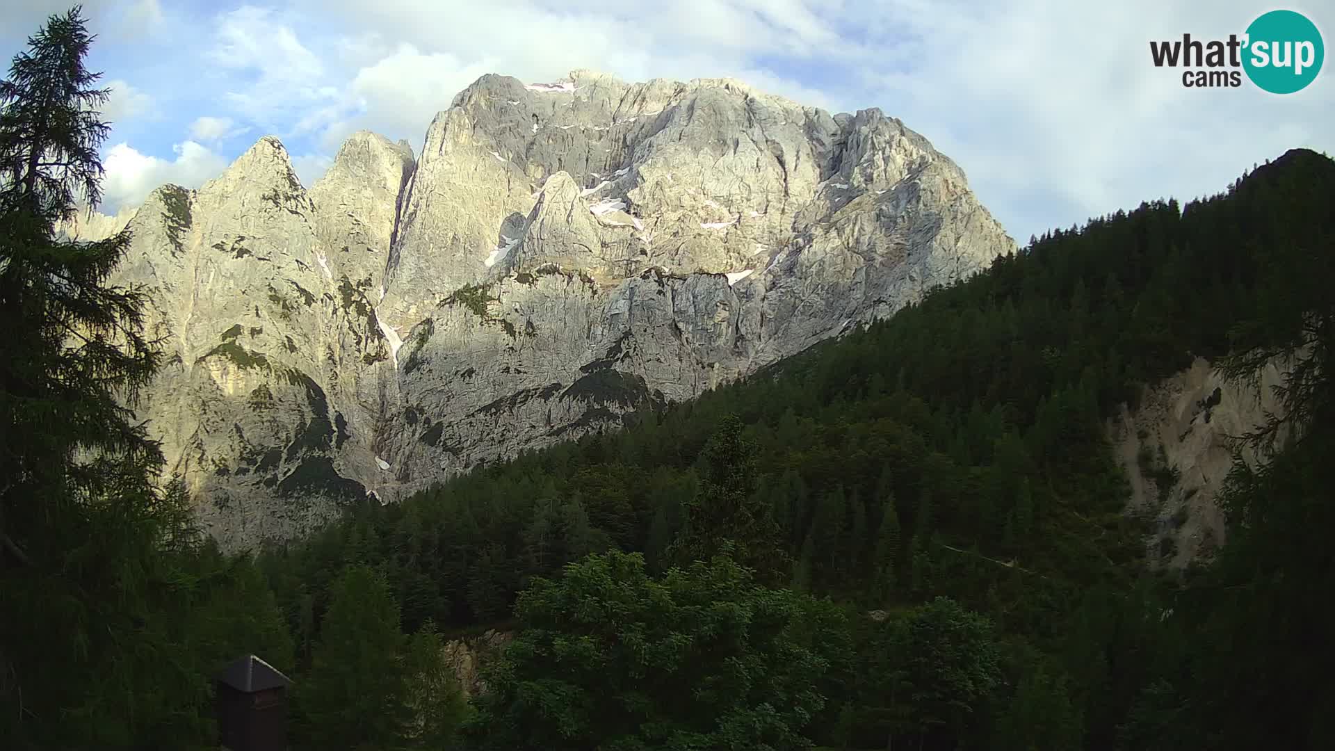 Vršič camera en vivo Casa Erjavčeva – vista a PRISOJNIK – Eslovenia