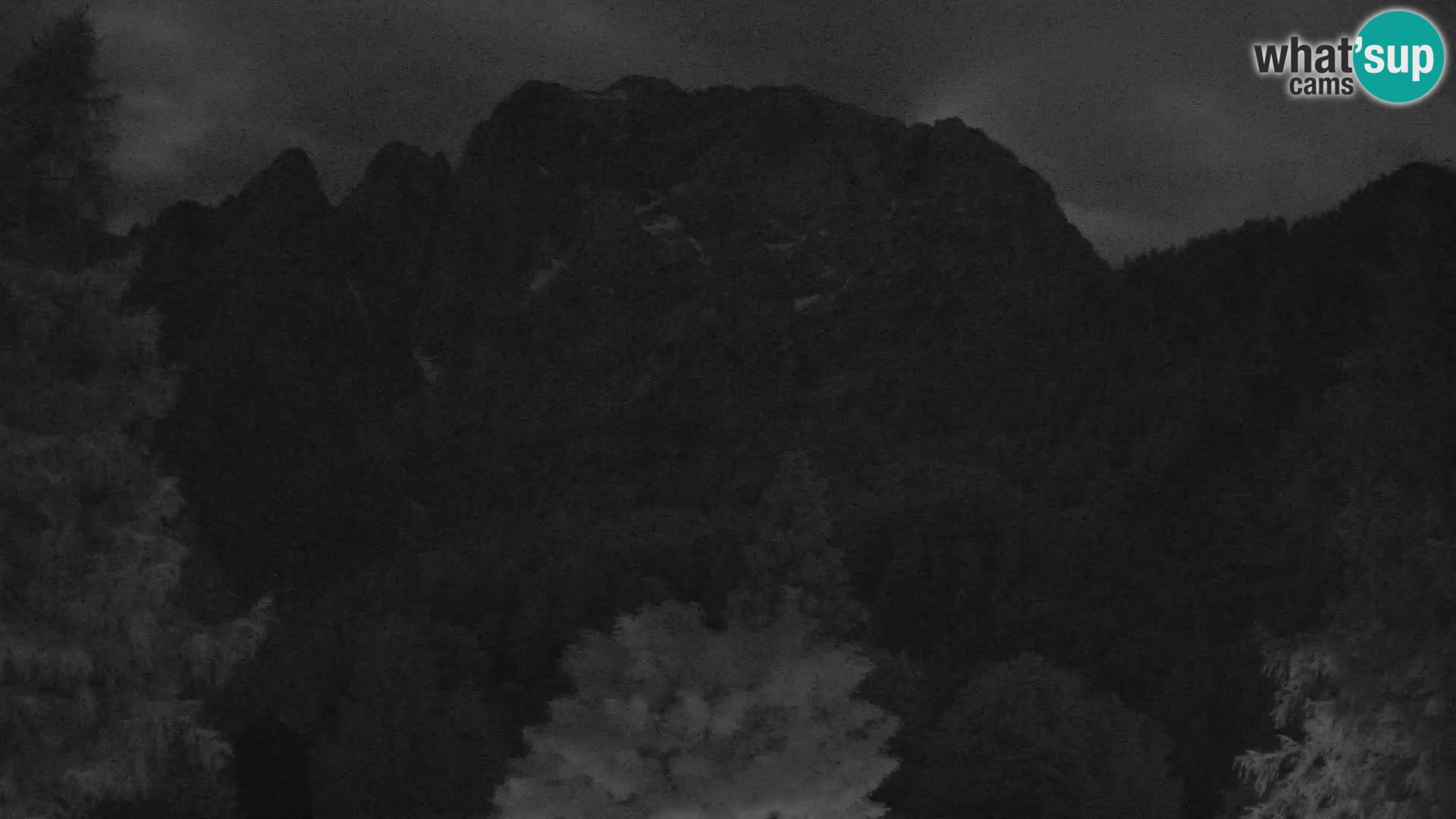 Webcam Vršič LIVE maison Erjavčeva – vue sur PRISOJNIK – Slovénie