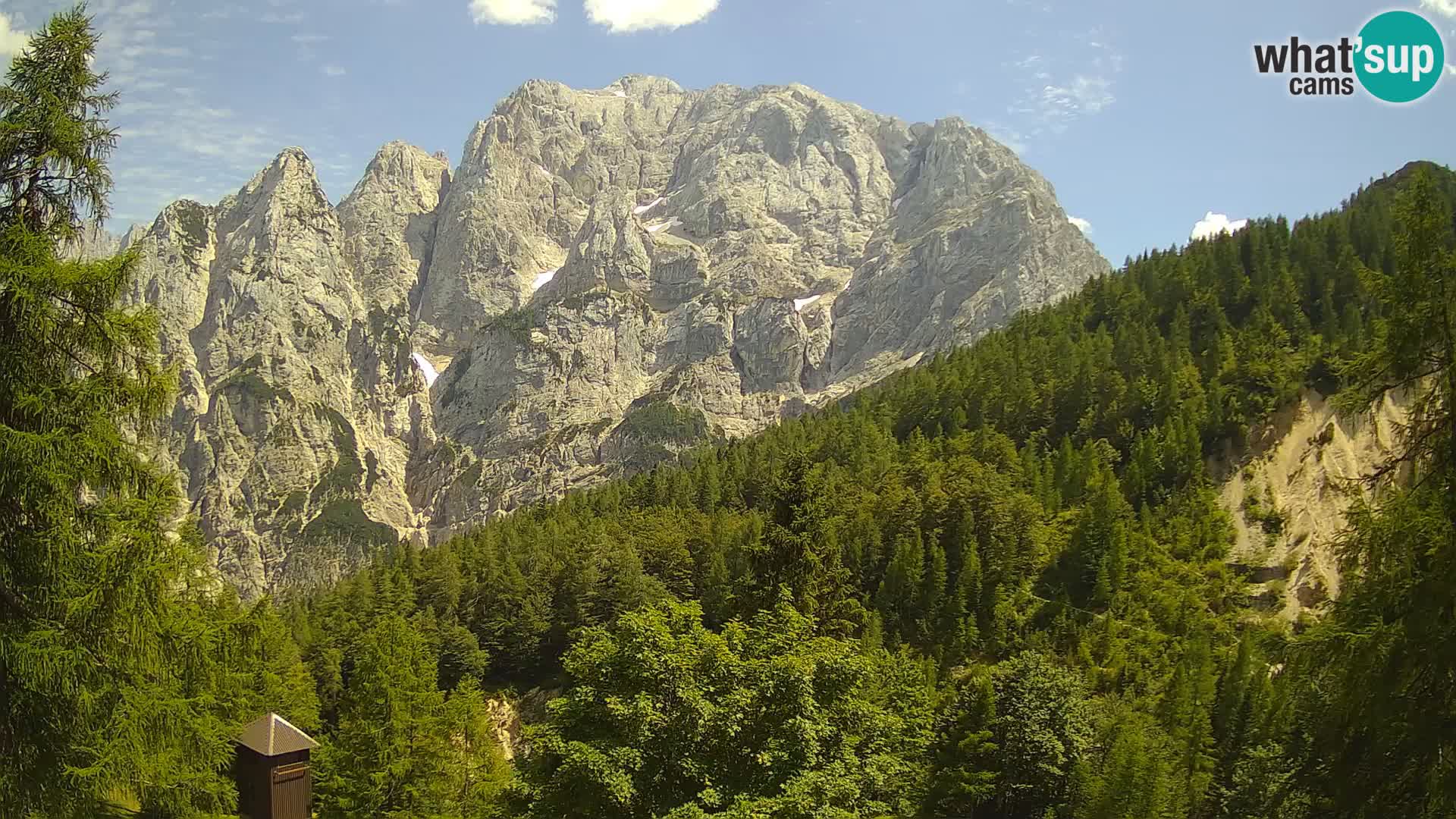 Vršič web kamera Erjavčeva kuća – view to PRISOJNIK – Slovenija