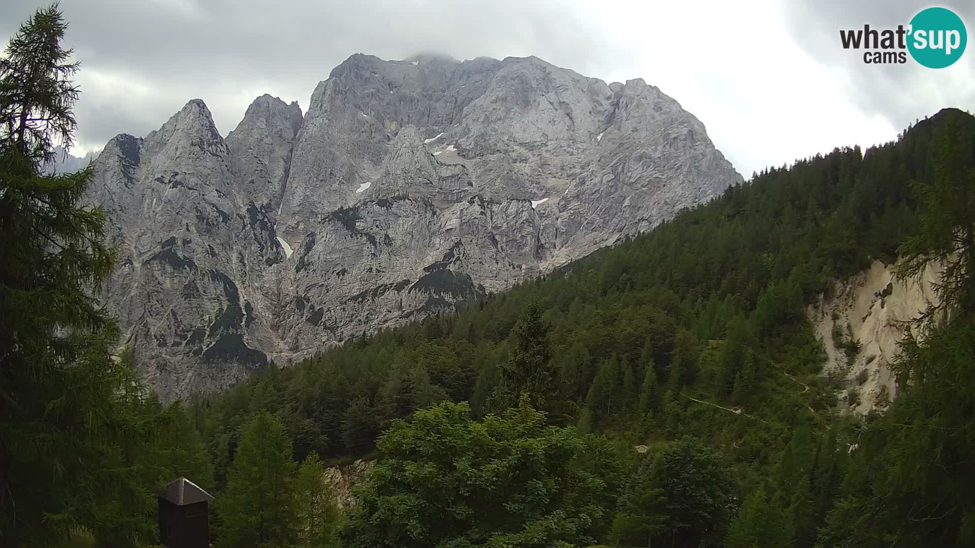 Vršič LIVE Webcam Haus Erjavčeva – Blick auf PRISOJNIK – Slowenien