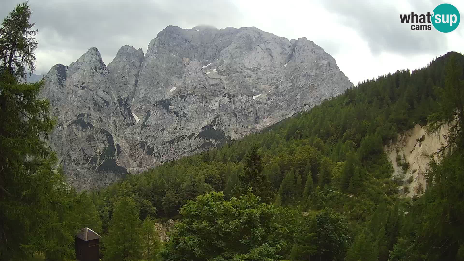 Webcam Vršič LIVE maison Erjavčeva – vue sur PRISOJNIK – Slovénie