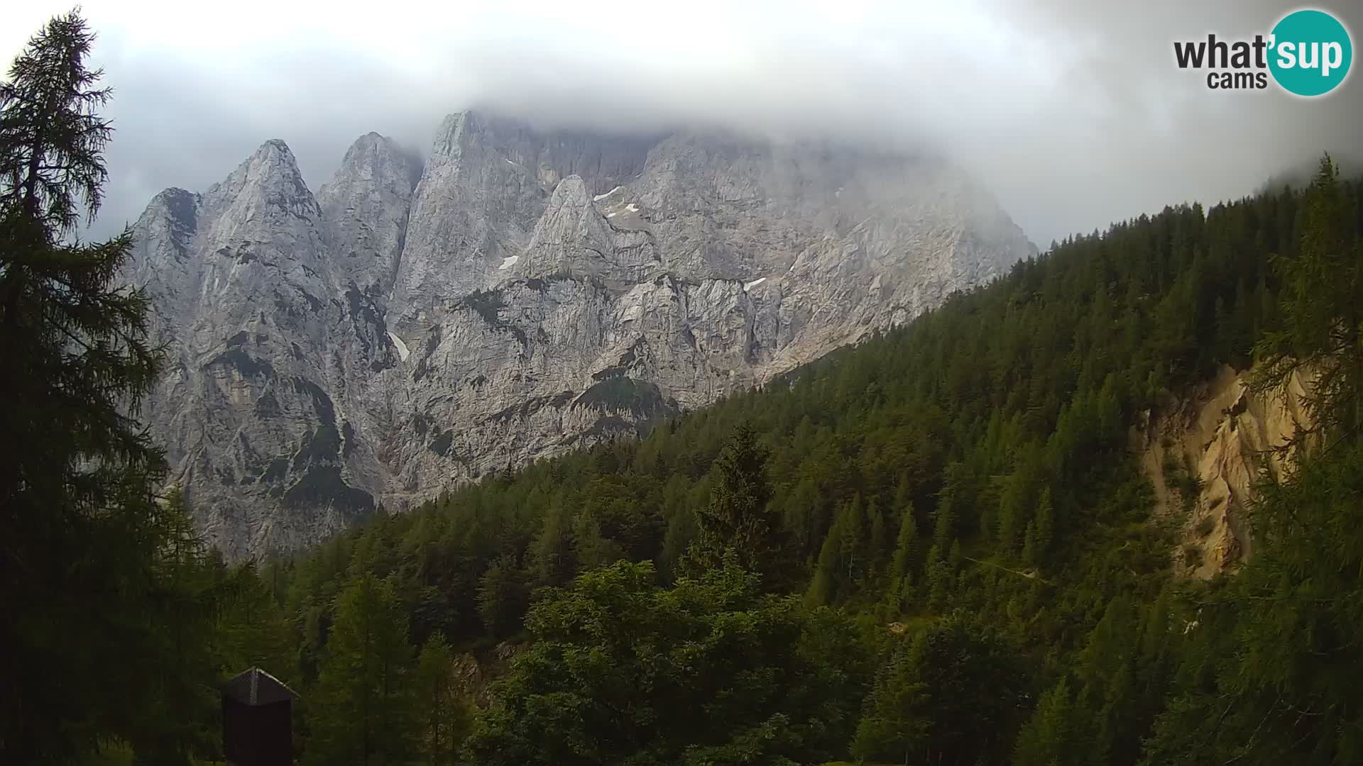 Vršič LIVE Webcam Haus Erjavčeva – Blick auf PRISOJNIK – Slowenien