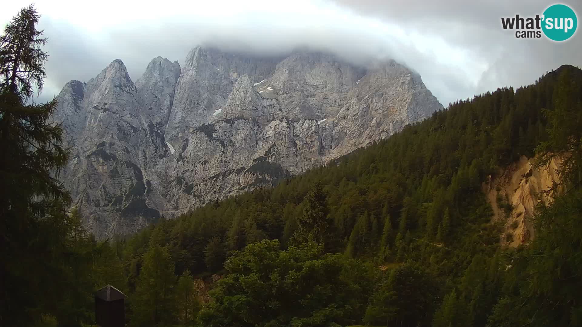 Webcam Vršič LIVE maison Erjavčeva – vue sur PRISOJNIK – Slovénie