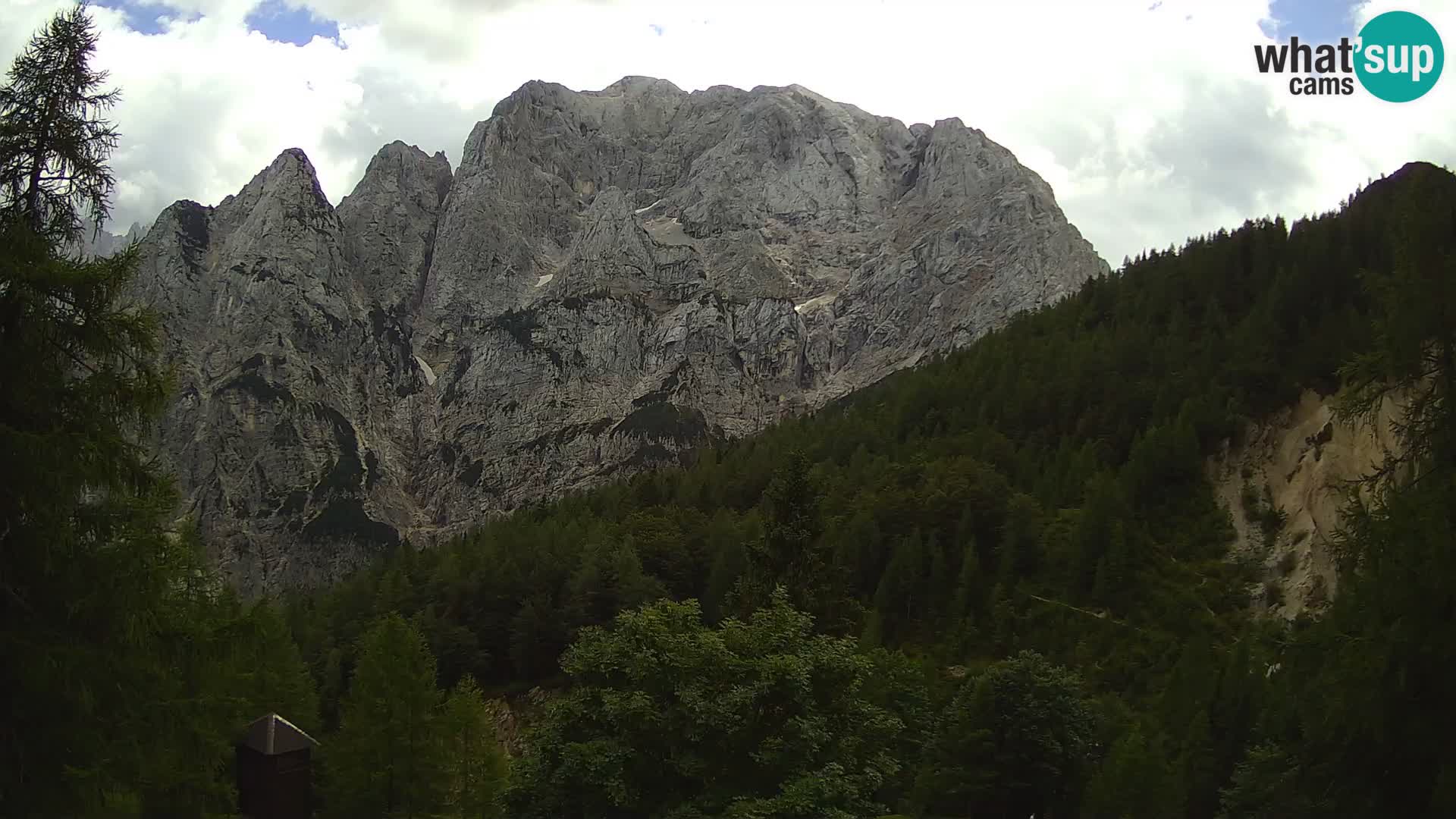 Vršič LIVE Webcam Haus Erjavčeva – Blick auf PRISOJNIK – Slowenien