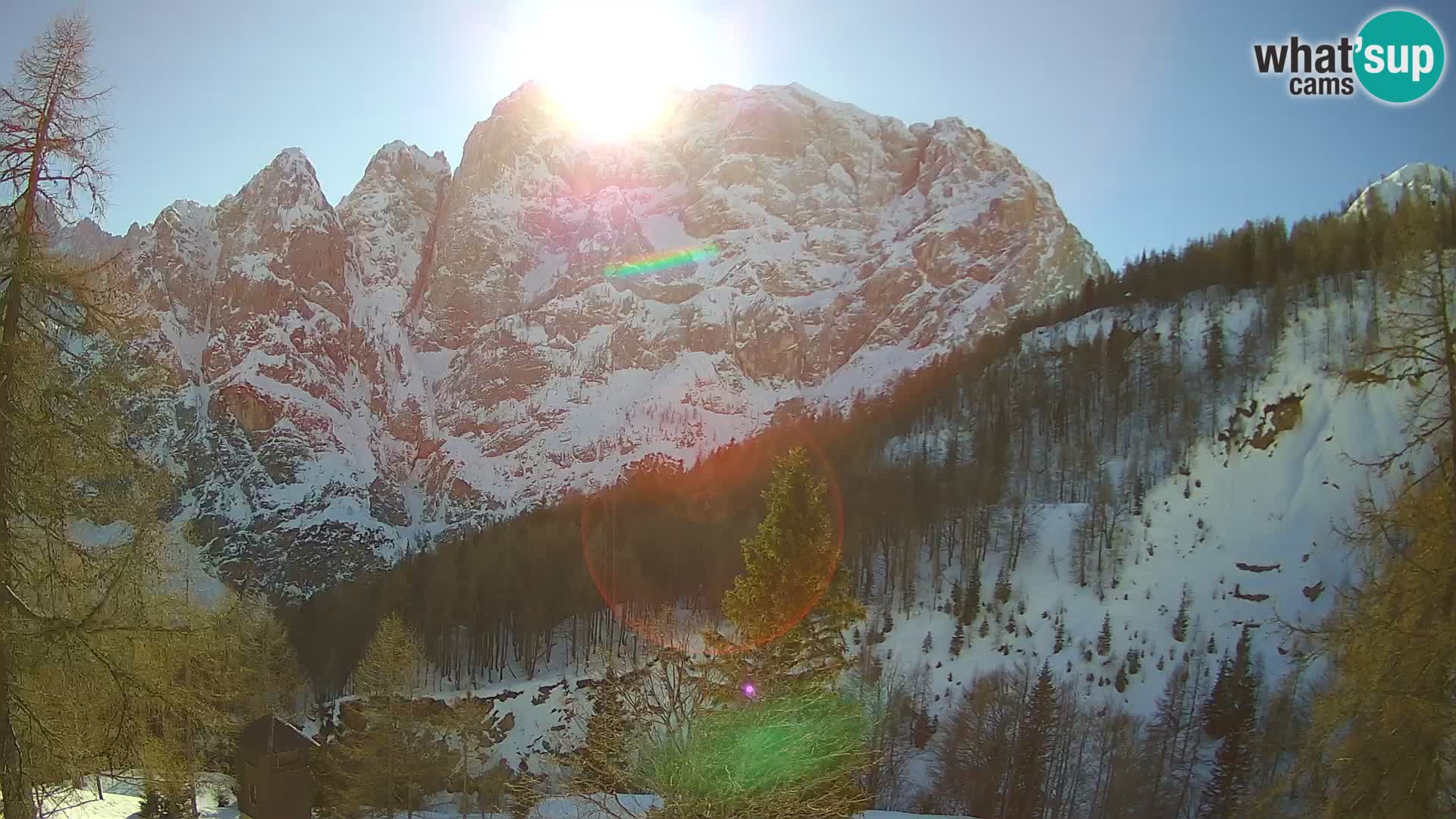 Webcam Vršič LIVE maison Erjavčeva – vue sur PRISOJNIK – Slovénie