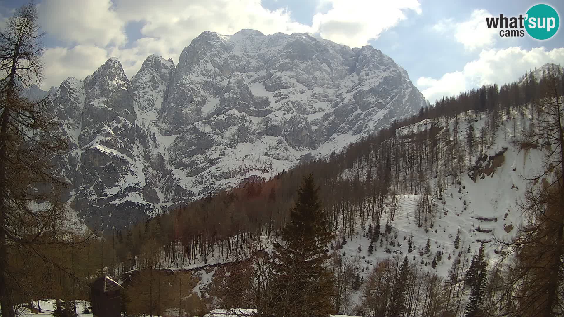 Vršič LIVE webcam casa Erjavčeva – vista sul PRISOJNIK – Slovenia