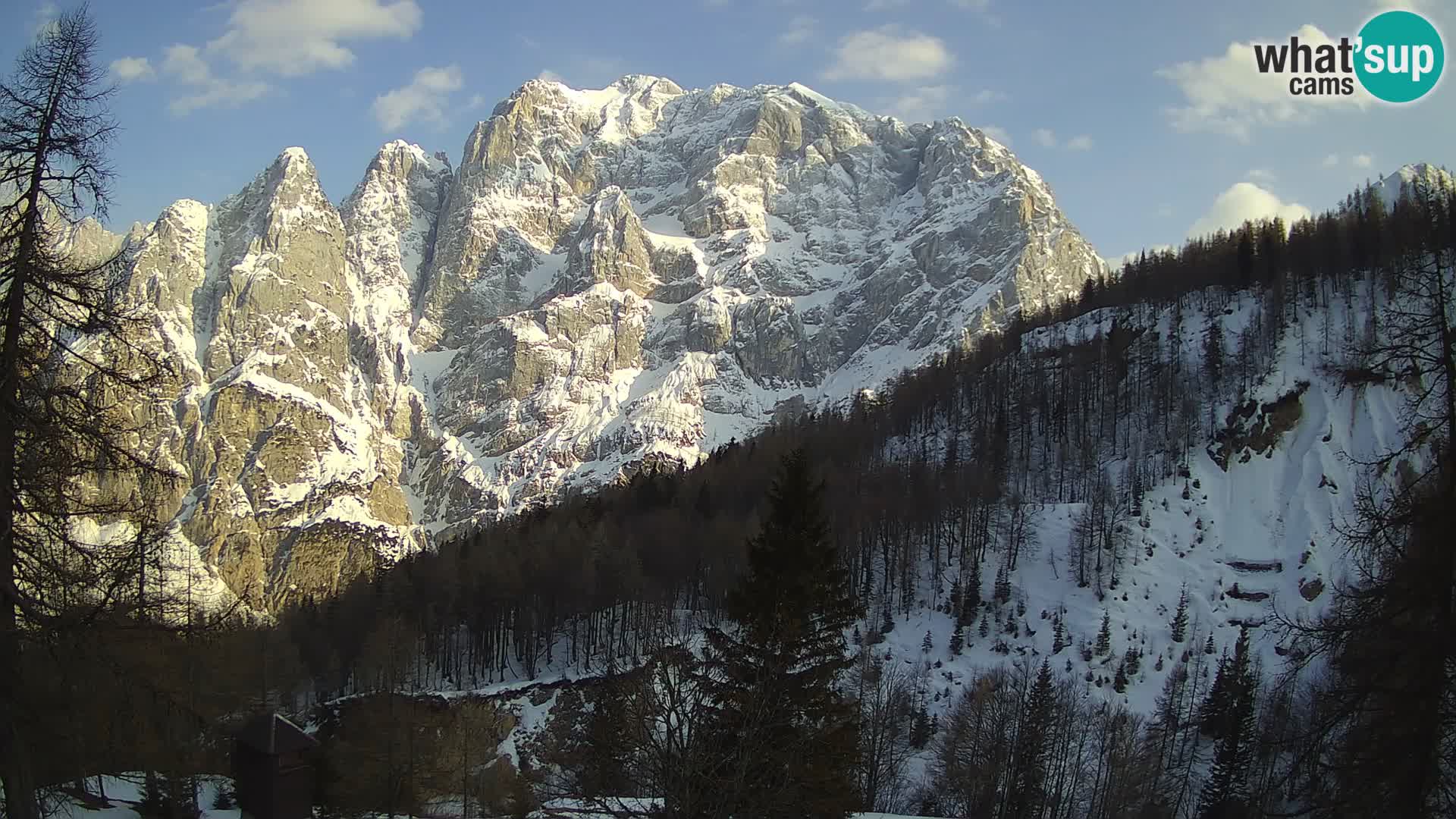 Vršič camera en vivo Casa Erjavčeva – vista a PRISOJNIK – Eslovenia