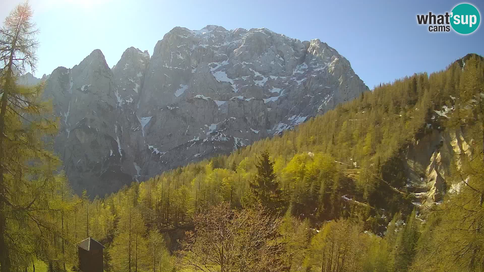 Vršič LIVE webcam casa Erjavčeva – vista sul PRISOJNIK – Slovenia