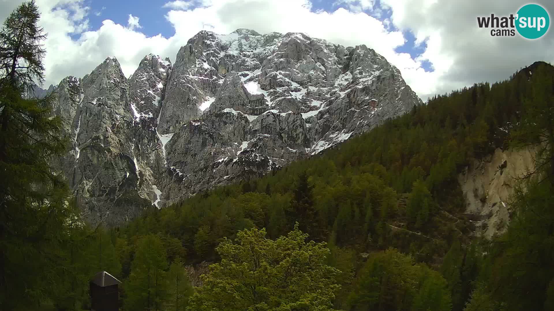 Webcam Vršič LIVE maison Erjavčeva – vue sur PRISOJNIK – Slovénie