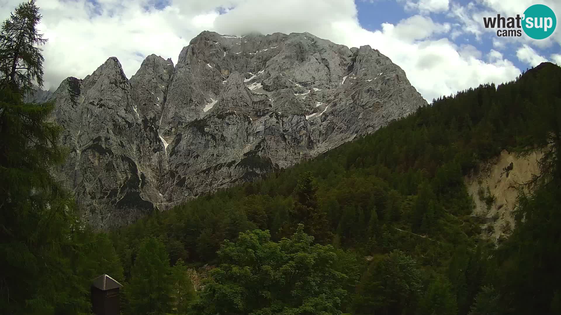Webcam Vršič LIVE maison Erjavčeva – vue sur PRISOJNIK – Slovénie