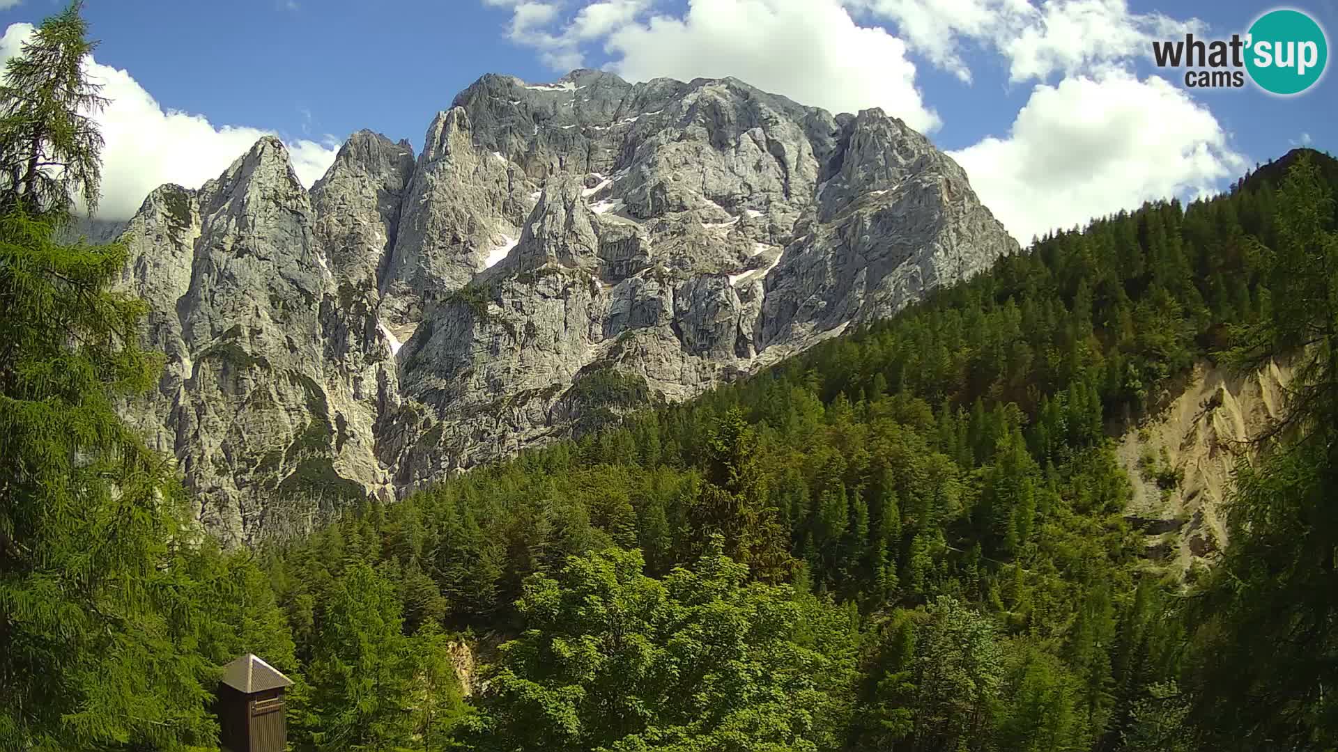 Webcam Vršič LIVE maison Erjavčeva – vue sur PRISOJNIK – Slovénie