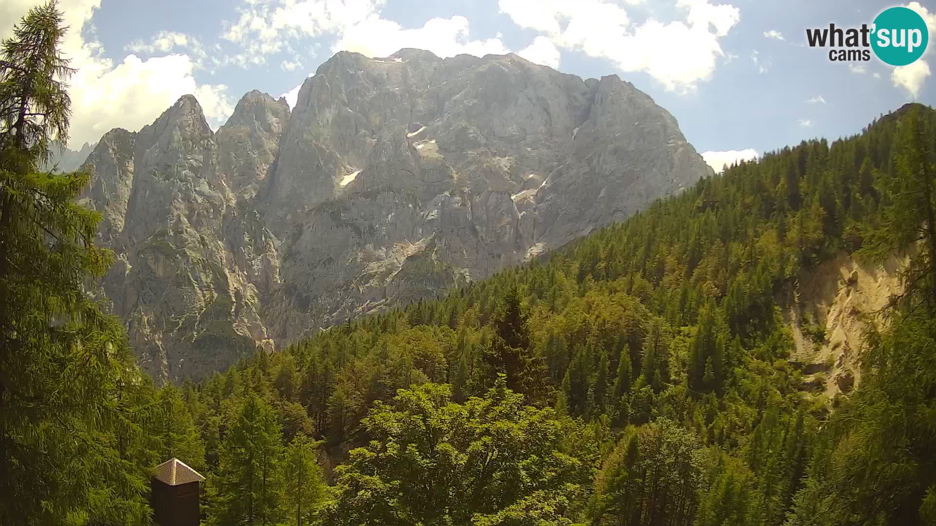 Vršič LIVE webcam casa Erjavčeva – vista sul PRISOJNIK – Slovenia