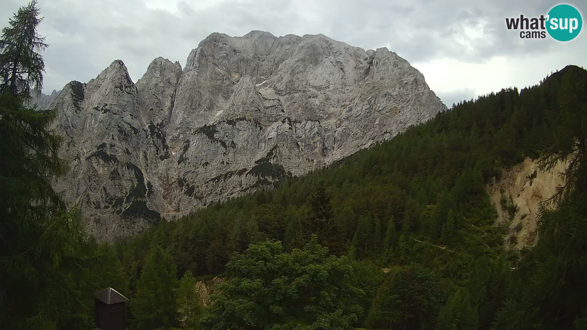 Webcam Vršič LIVE maison Erjavčeva – vue sur PRISOJNIK – Slovénie